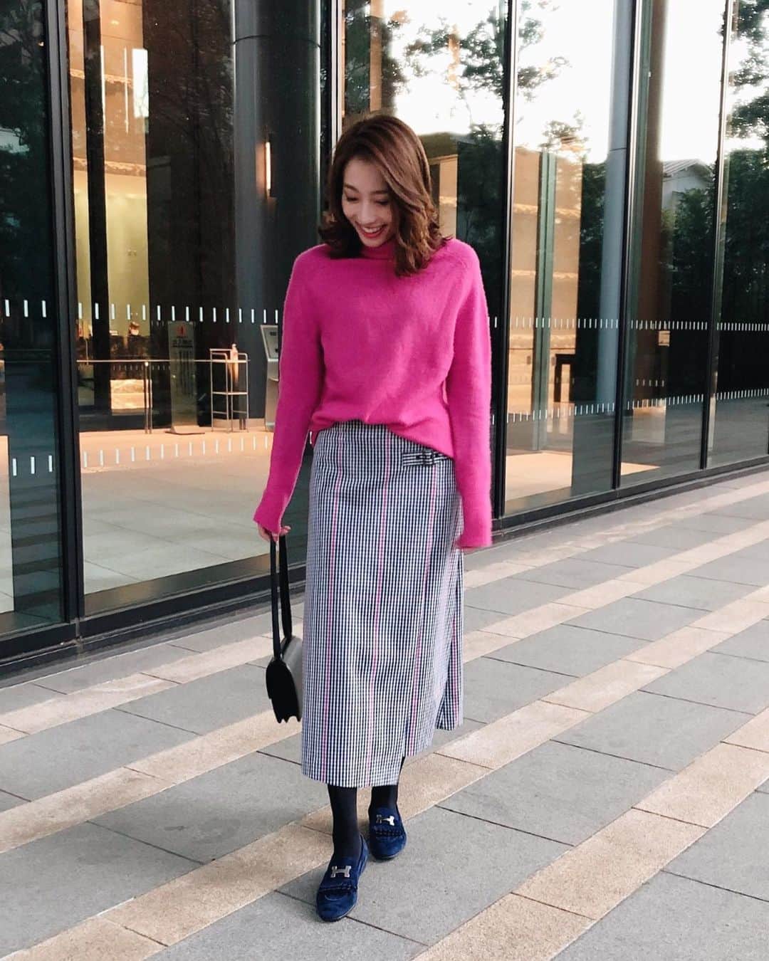 のインスタグラム：「ootd♡ * tops ... #blamink @blamink.official  skirt ... #bananarepublic @bananarepublic_jp  shoes ... #hermes @hermes  #instagood #coordinate #ootd #outfit #fashion #instafashion #meg_ootd #코디네이트 #패션 #카메라 #コーディネート #コーデ #ファッション #今日のコーデ #今日の服 #157cmコーデ #バナリパ #コンスタンスミニ」