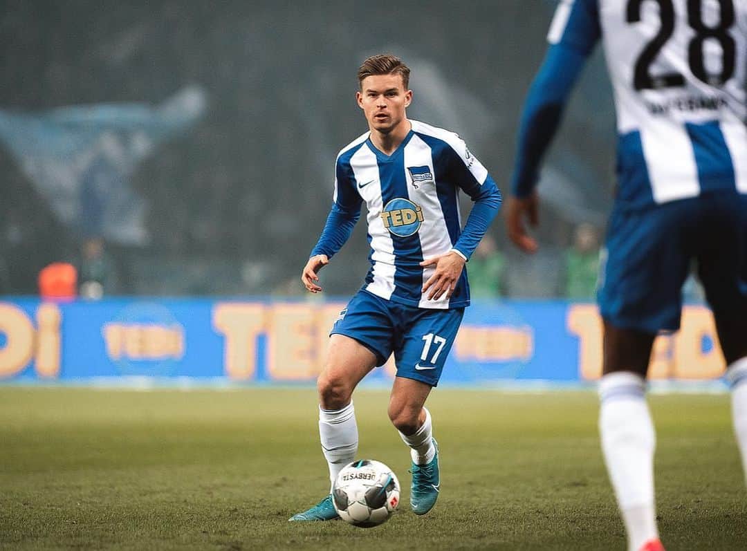 マキシミリアン・ミッテルシュタットのインスタグラム：「Guter Kampf gestern! Den Punkt nehmen wir gerne mit! Am Dienstag geht es schon weiter👊🏻🔜⚽️ #hahohe#herthabsc#m17#bundesliga#bscs04#olympiastadion#ready#focus#team」
