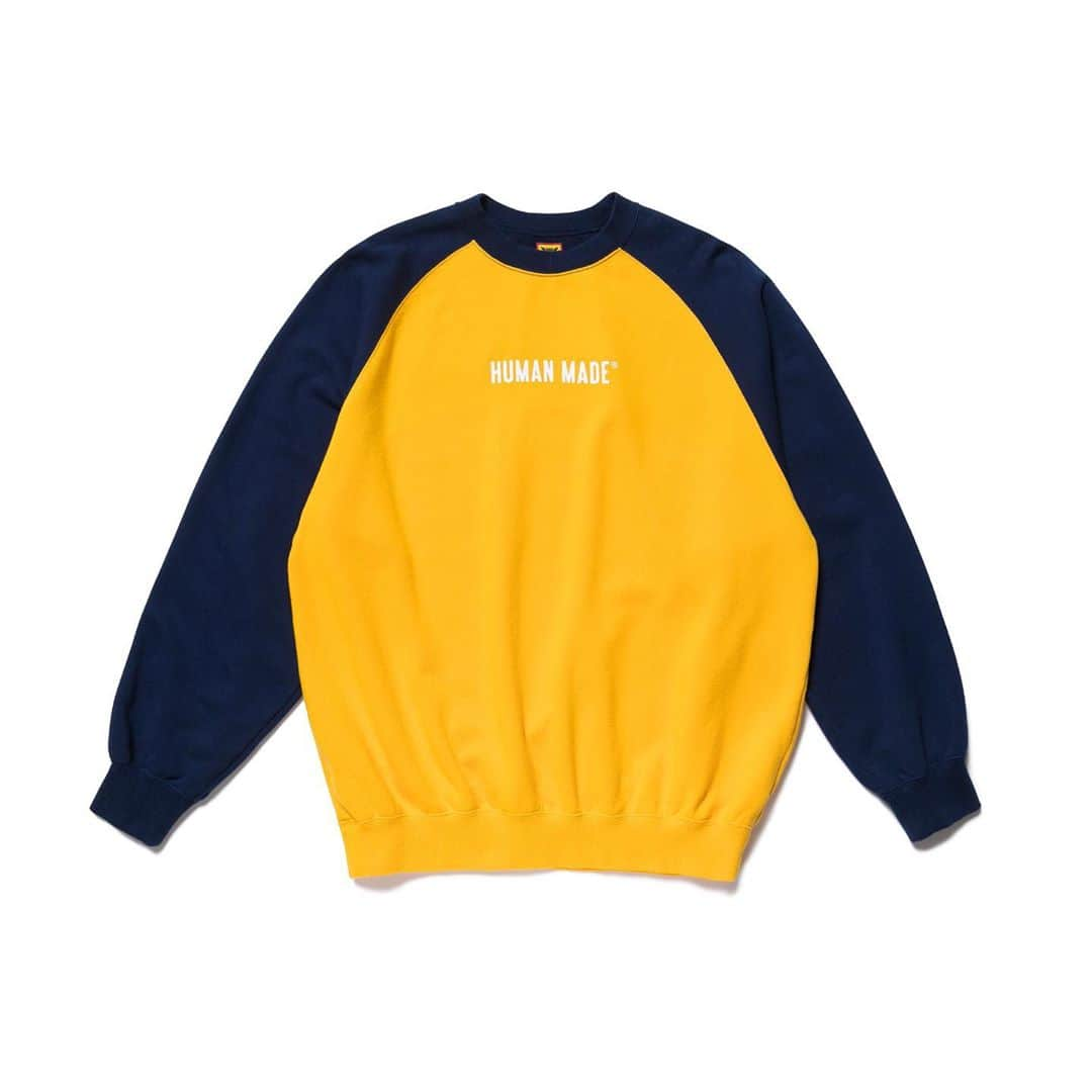 HUMAN MADEさんのインスタグラム写真 - (HUMAN MADEInstagram)「"RAGLAN SWEATSHIRT" now available in store and online. www.humanmade.jp  ふんわりとした質感のコットン100%を使用したスウェットシャツです。ゆったりとした身頃やラグランスリーブ、アーチ状に施されたプリントが特徴です。 Raglan sleeve cotton sweatshirt. Features oversize shoulder print.」2月1日 20時17分 - humanmade