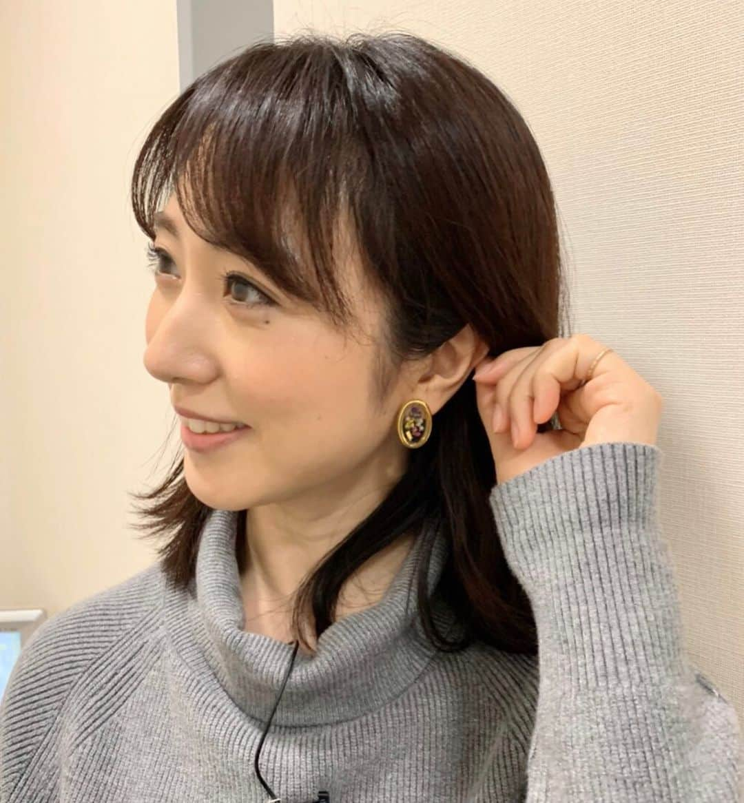 川田裕美さんのインスタグラム写真 - (川田裕美Instagram)「衣装  アクセサリー　#sofia」2月1日 20時28分 - hiromikawata163