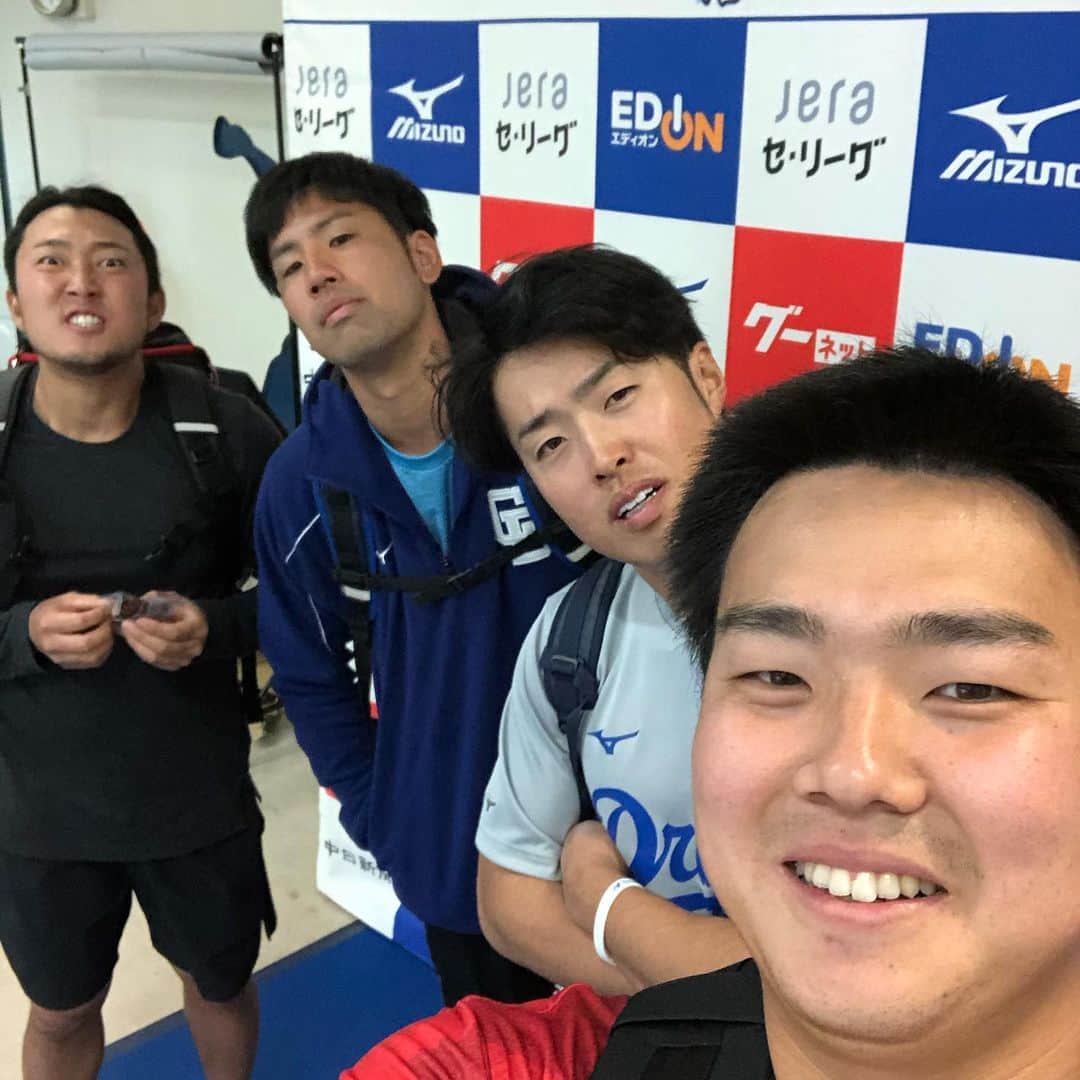 のインスタグラム：「#1日目終了 #springtraining  #dragons30 #dragons43 #dragons54 #dragons11」