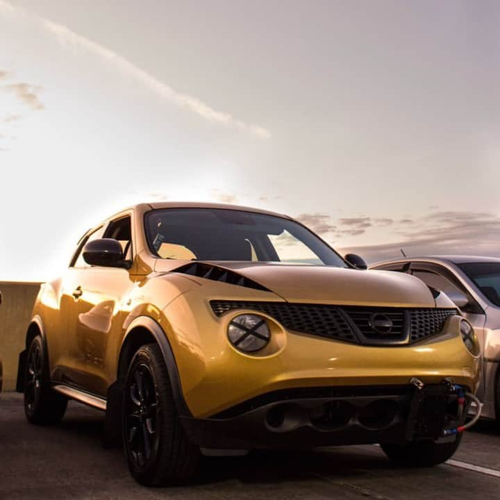 Nissanさんのインスタグラム写真 - (NissanInstagram)「Catching sunsets while matching sunsets #NissanJuke #Nissan 📸 @chino.co.jp」2月1日 23時00分 - nissan