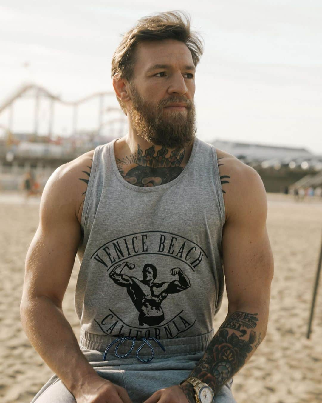 コナー・マクレガーさんのインスタグラム写真 - (コナー・マクレガーInstagram)「Back on my old stomping ground, muscle beach California.  Keeping it tight with dips and rips. @mcgregorfast @properwhiskey @reebok」2月1日 23時45分 - thenotoriousmma