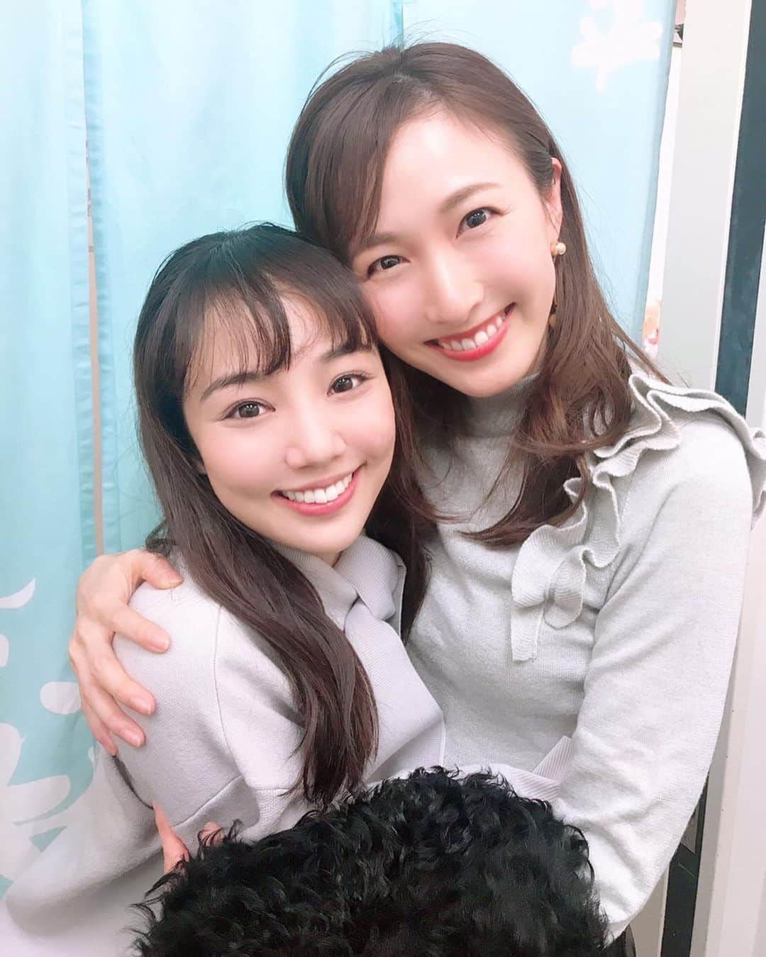 咲妃みゆのインスタグラム：「おはようございます😊﻿ 今朝も素敵なお客様方のご紹介を…😌﻿ ﻿ #実咲凜音 さん✨﻿ 尊敬する歌劇団の先輩です💕いつも明るいエネルギーで周囲を照らしてくださる太陽のようなお方…‼️お久しぶりにお会い出来て、今回もみりおんさんから沢山パワーを頂きました☺️☀️﻿ ﻿ #城田優 さん✨﻿ 幅広くご活躍なさっている、言わずと知れた多芸多才な城田さん🌟真っ直ぐなお心で物語をご覧くださったのだなぁと感じられるお言葉を伺えて、とても嬉しかったです🥺🍀﻿ ﻿ #吉沢梨絵 さん✨﻿ 数年前のコンサートでご一緒させて頂いて以来の再会に心躍りましたーーー😍梨絵さんのソウルフルな歌声の素晴らしさといったらもう…😭💕私も虜の一人です！！！﻿ 和子役の#北川理恵 ちゃんも一緒に📷🎵﻿ ﻿ #栗山絵美 さん✨﻿ お会いした瞬間に、不思議といつも条件反射で抱きつきたくなる方、、それが絵美さん😆❤️もうすぐ「NEWSIES」で再共演させて頂きます！とっっても嬉しいです‼️﻿ ﻿ ﻿ いよいよ東京公演の千穐楽。﻿ 内心様々な想いが駆け巡っていますが、、、とにかく私情は一旦仕舞い込み、この物語を大切にお届けしたいです😌﻿ ﻿ #シャボン玉とんだ宇宙までとんだ﻿ ﻿ ﻿」