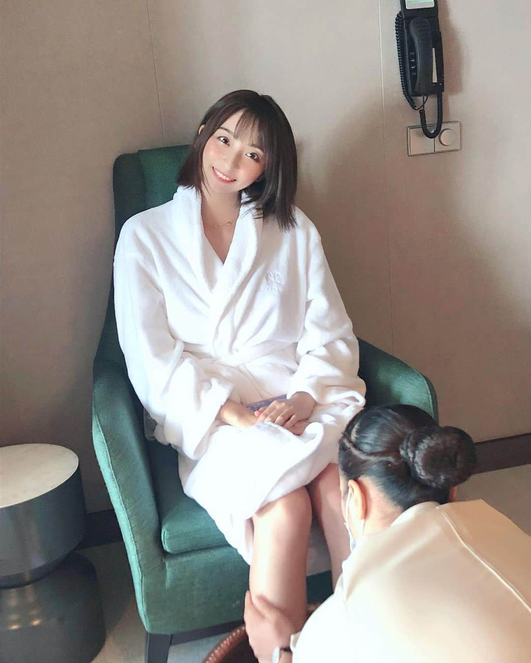 緒方咲さんのインスタグラム写真 - (緒方咲Instagram)「クルーズしながら全身エステ💆‍♀️💕 . 最高のひと時❤️❤️もうこの先一生ないかも🥺って 言うくらい豪華で楽園すぎて帰りたくないです😭笑 . 船の中はとっても充実してて部屋も綺麗✨✨ ずっとゲンティンドリーム(@dreamcruiseline )に 乗ってたいなぁ🚢😢💕 .  #ゲンティンドリーム #gentingdream #ドリームクルーズ #Dreamcruises #シンガポール #旅行 #ゴルフ女子 #海外旅行 #ゴルフ旅行 #クルーズ旅行」2月2日 9時49分 - chaaansaki