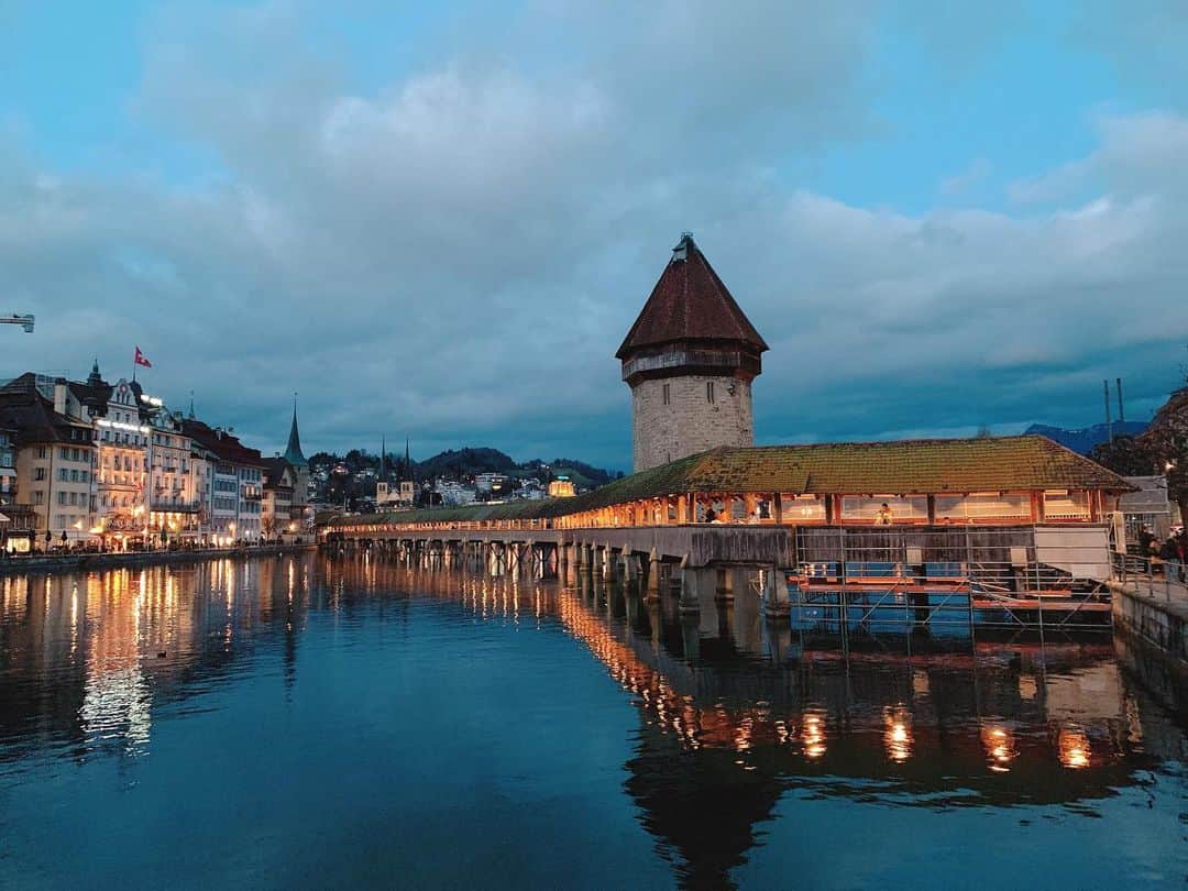のインスタグラム：「#beautiful #ルッツェルン　#swiss #🏰」