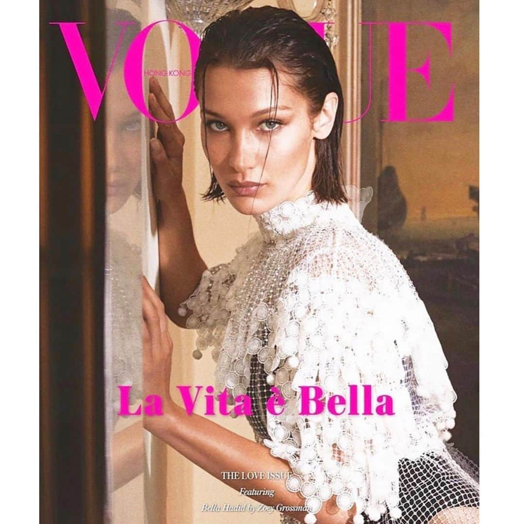 ヨランダ・ハディッドさんのインスタグラム写真 - (ヨランダ・ハディッドInstagram)「❤️My baby girl is on fire...... perfect way to start 2020 @voguehongkong shot by @zoeygrossman #ProudMommy #ILoveYou」2月2日 4時01分 - yolanda.hadid