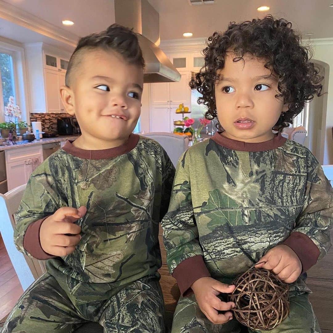 ヤシエル・プイグのインスタグラム：「Felicidades a mis bellos hijos dios me los cuide los amo」