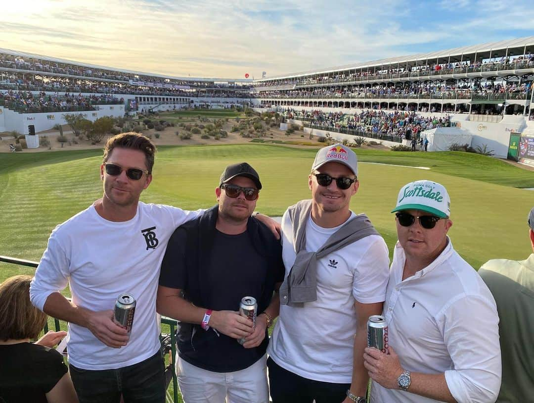 ボーデン・バリットさんのインスタグラム写真 - (ボーデン・バリットInstagram)「Phoenix Open ✔️ Such a fun event! Thanks to the @redbull team for hosting us #ThePeoplesOpen」2月2日 4時22分 - beaudenbarrett