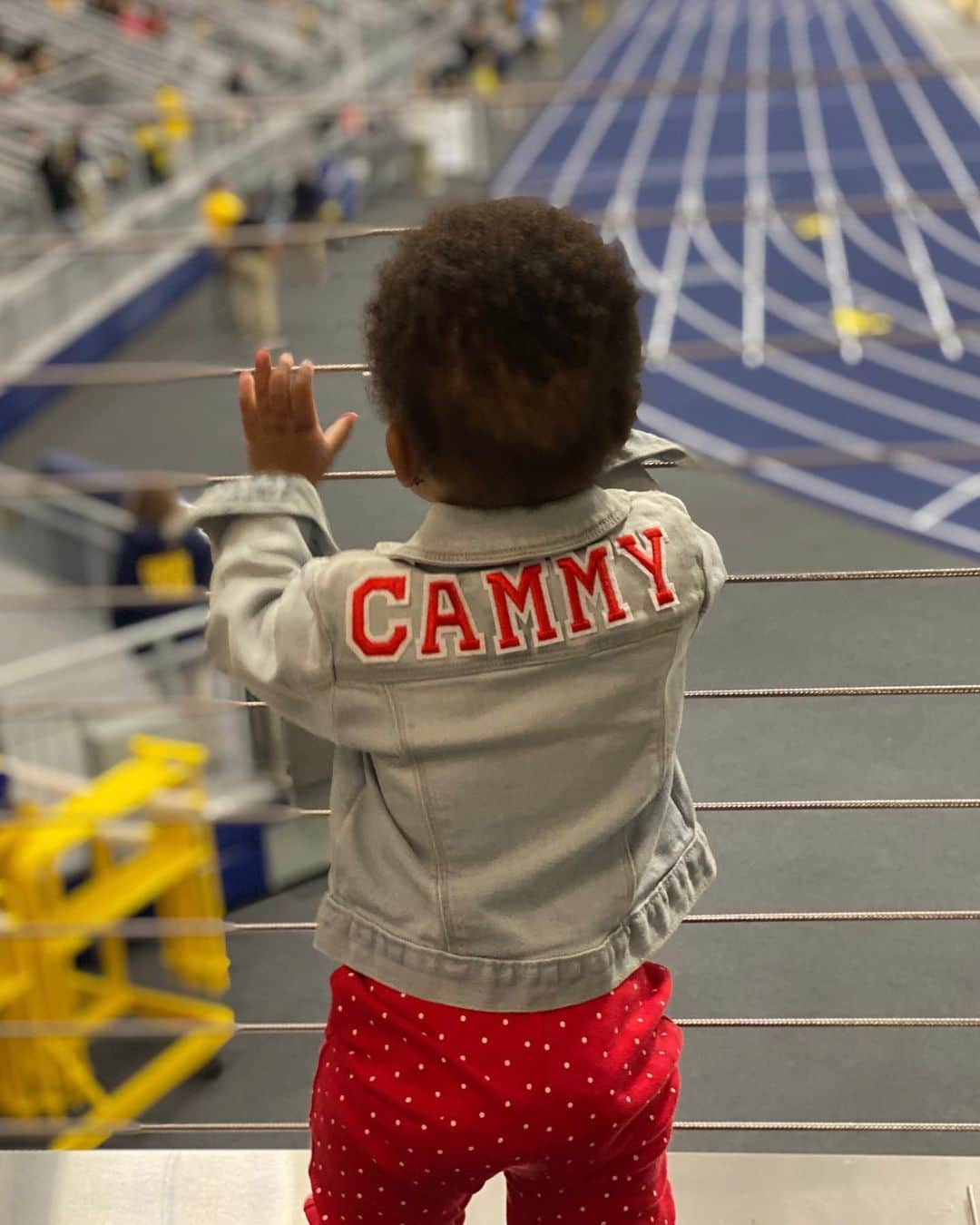 アリソン・フェリックスさんのインスタグラム写真 - (アリソン・フェリックスInstagram)「Mom’s #1 cheerleader! 📸: Dad」2月2日 4時31分 - allysonfelix