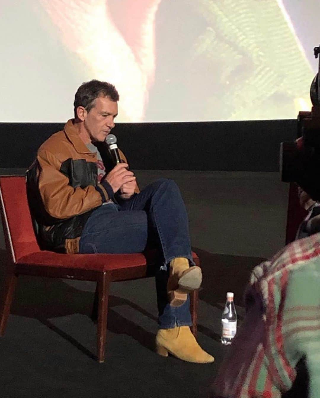 アントニオ・バンデラスさんのインスタグラム写真 - (アントニオ・バンデラスInstagram)「Screening and Q&A #PainAndGlory at ArcLight cinemas #LA.  #Repost @cyntiamorenooficial (thanks) ・・・ #antoniobanderas #pedroalmodovar #film  #oscars2020 @arclightcinemas @eldeseo_ @sonyclassics」2月2日 4時39分 - antoniobanderas