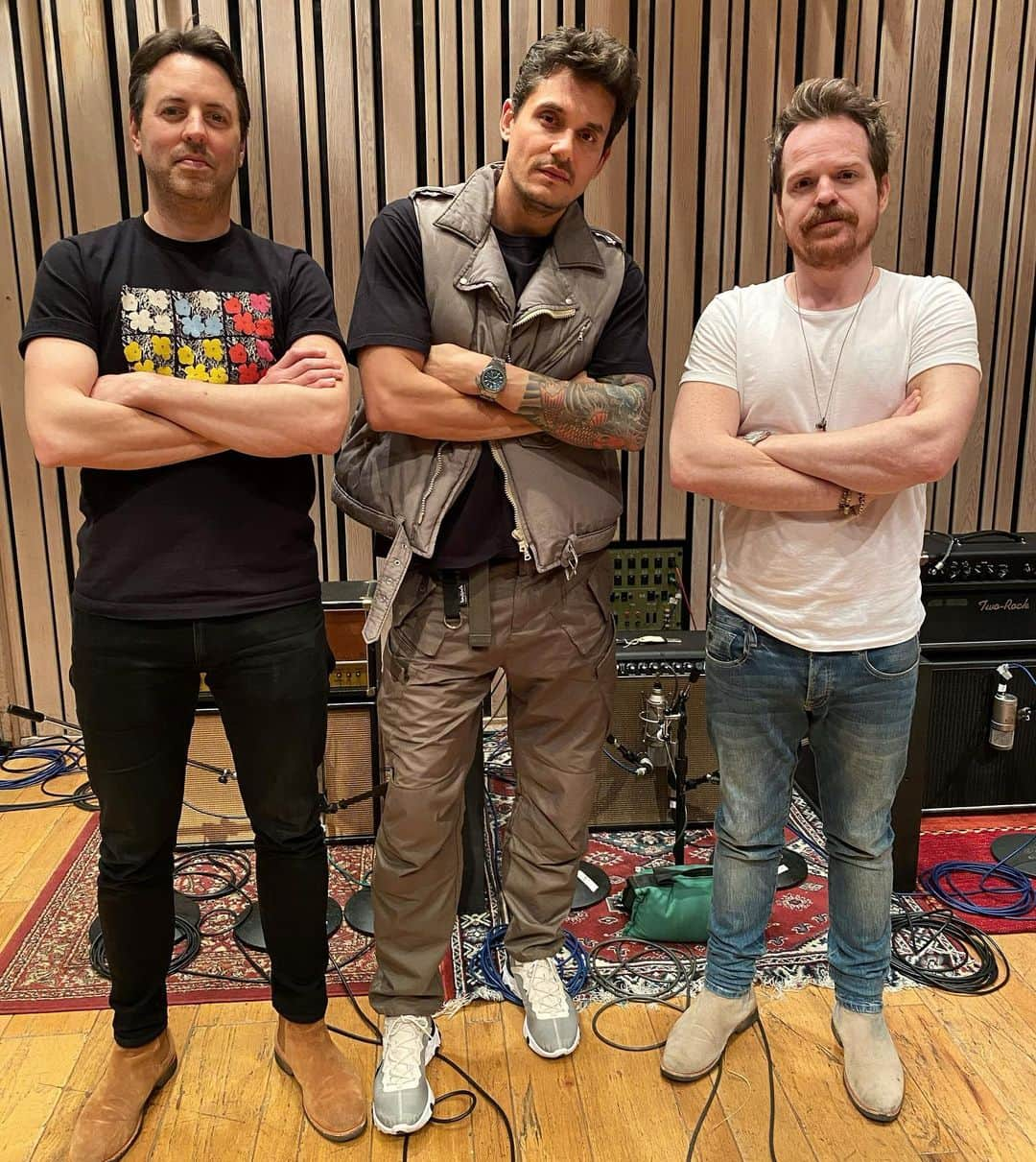 ジョン・メイヤーさんのインスタグラム写真 - (ジョン・メイヤーInstagram)「Team Born and Raised @seanehurley @sterloid」2月2日 5時26分 - johnmayer