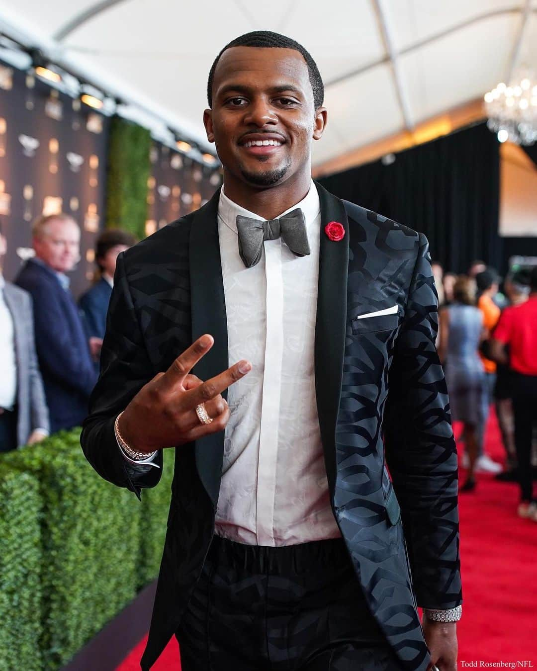 ヒューストン・テキサンズさんのインスタグラム写真 - (ヒューストン・テキサンズInstagram)「Dressed to impress. 🔥 #NFLHonors ⠀⠀⠀⠀⠀⠀⠀⠀⠀ 📺: 7 p.m. CT on FOX」2月2日 6時53分 - houstontexans