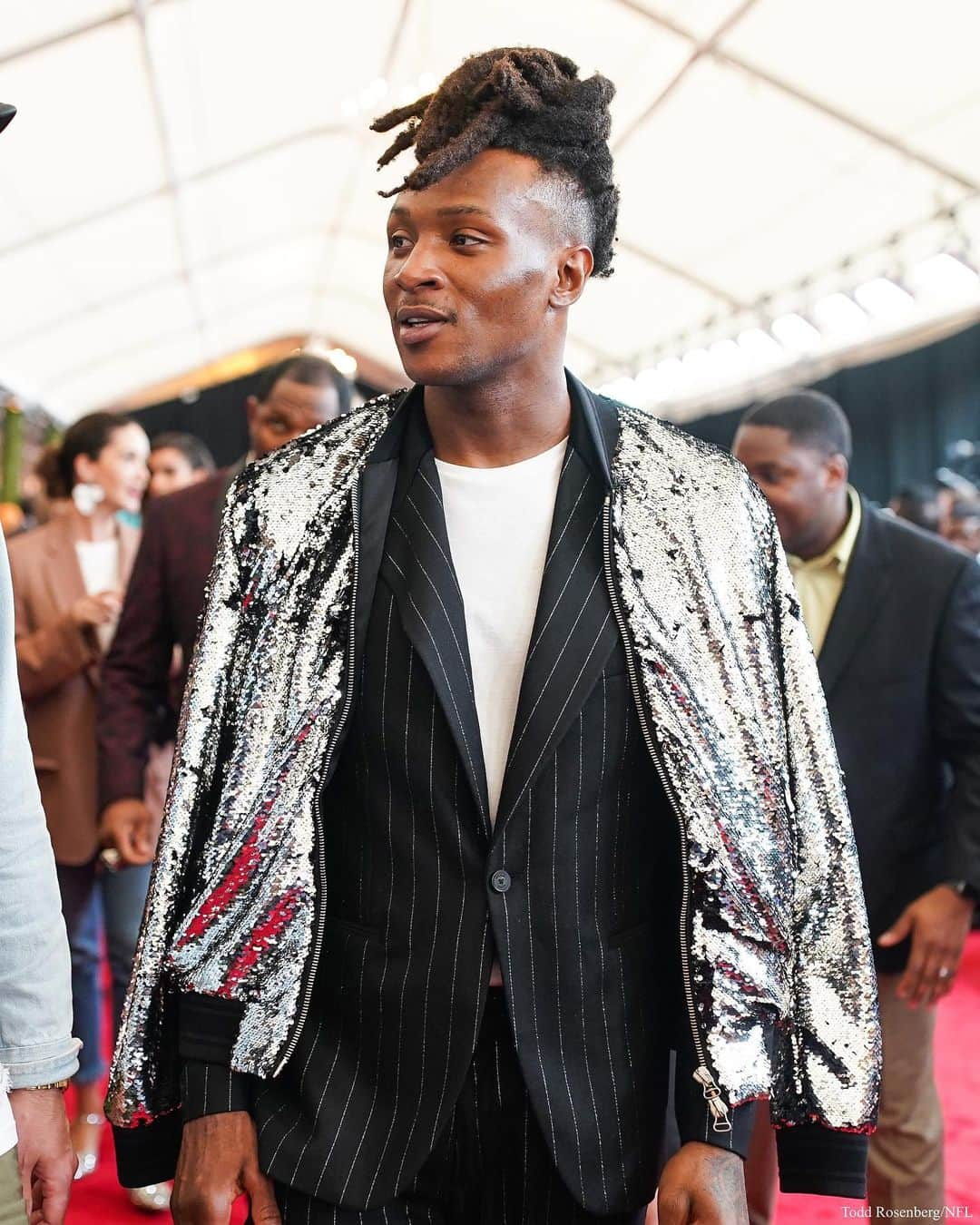 ヒューストン・テキサンズさんのインスタグラム写真 - (ヒューストン・テキサンズInstagram)「Dressed to impress. 🔥 #NFLHonors ⠀⠀⠀⠀⠀⠀⠀⠀⠀ 📺: 7 p.m. CT on FOX」2月2日 6時53分 - houstontexans