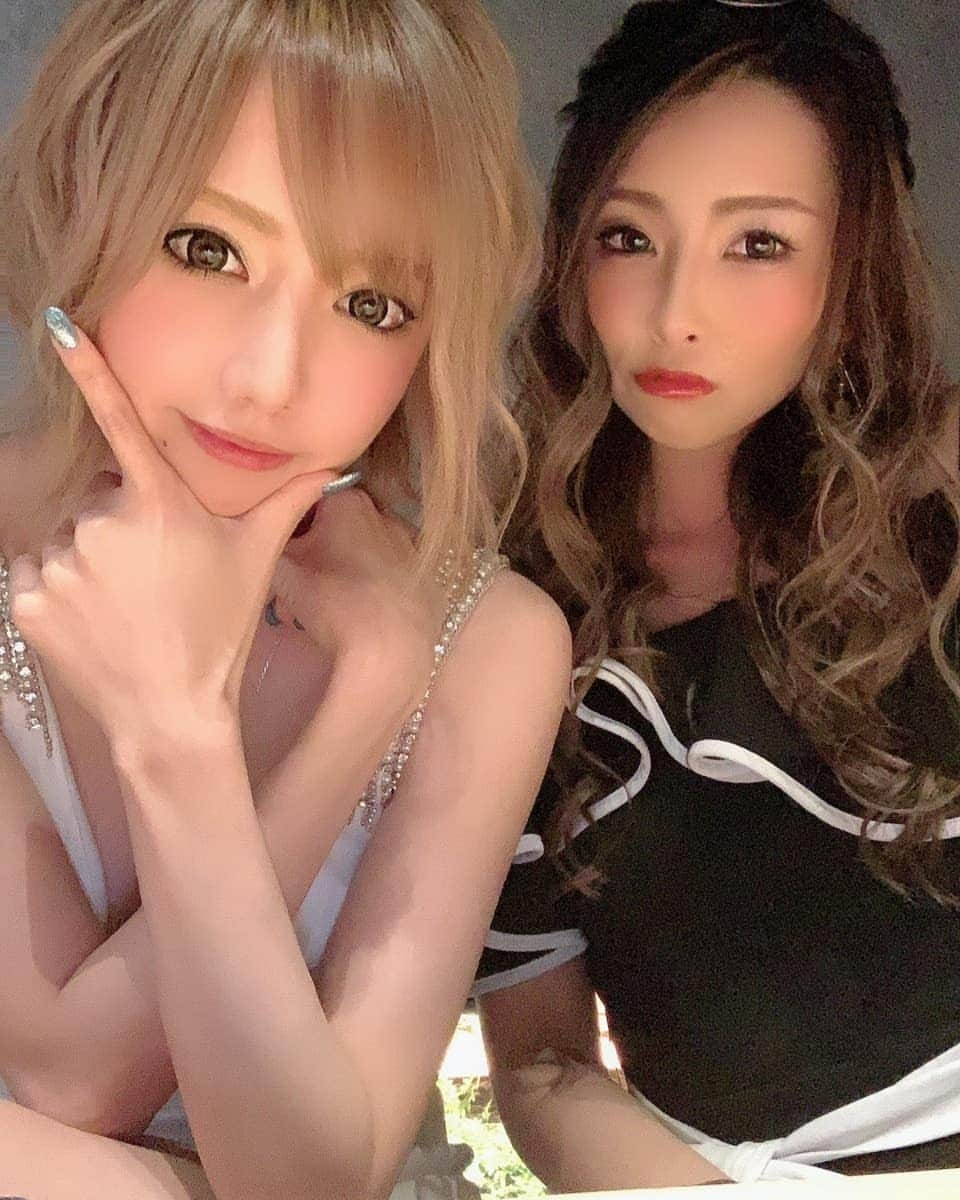 南るいさんのインスタグラム写真 - (南るいInstagram)「かおりの舎弟の南るいです！！ かおりの為なら命張ります！！ . #歌舞伎町#美人茶屋#月音かおり#南るい」2月2日 6時59分 - rui040325