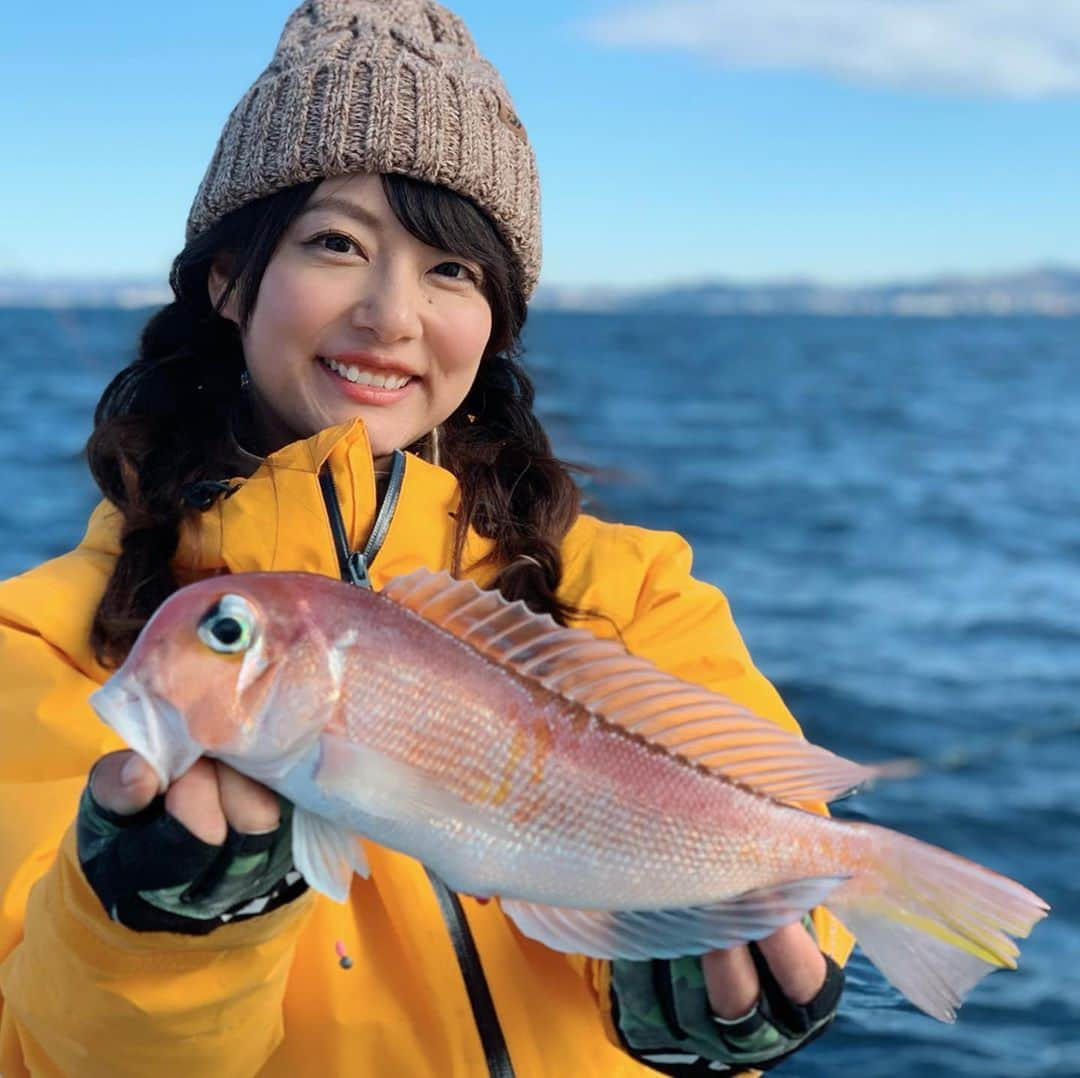 晴山由梨さんのインスタグラム写真 - (晴山由梨Instagram)「癒しのアマダイ釣り💕 . ---------------- ロッド：A.T.LAB ライトアマ200 リール：SEABORG 200J ライン：Seaguar PEX8 2.0号  #神奈川県 #葉山 #相模湾 #五エム丸 #アマダイ #釣り #船釣り #沖釣り #エサ釣り #晴山由梨 #kanagawa #hayama #fish #fishing #daiwa #Seaguar #lovefishing  #fishinglife #fishingdaily #angler #fishingphotography #boatfishing」2月2日 7時32分 - hareyama_yuri