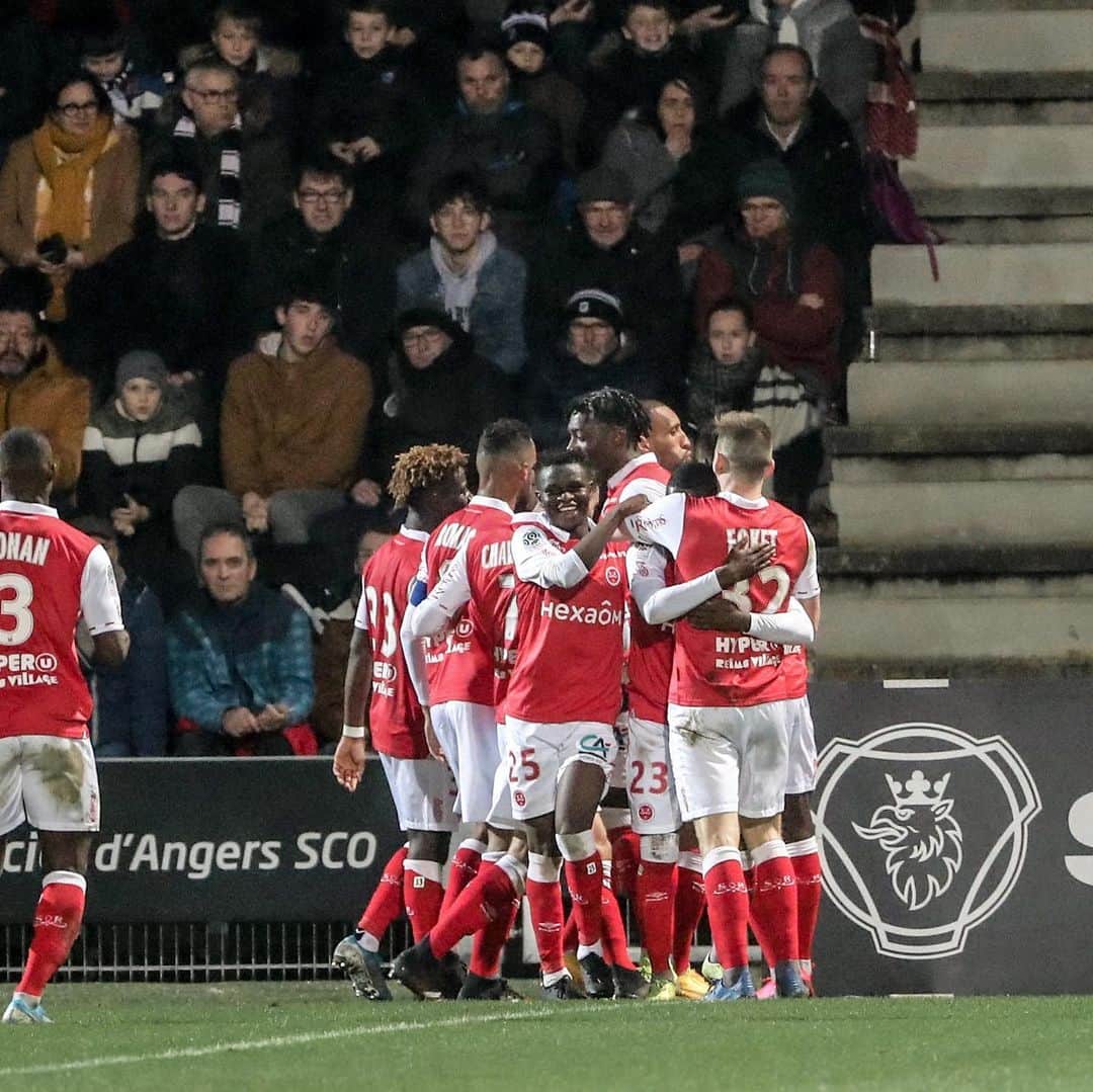 リーグ・アンさんのインスタグラム写真 - (リーグ・アンInstagram)「😀 Le @stadedereims retrouve le sourire en s’imposant sur la pelouse de @angers_sco ! (1-4) . #Ligue1Conforama #Reims #StadeDeReims #Angers #SCO」2月2日 7時39分 - ligue1ubereats