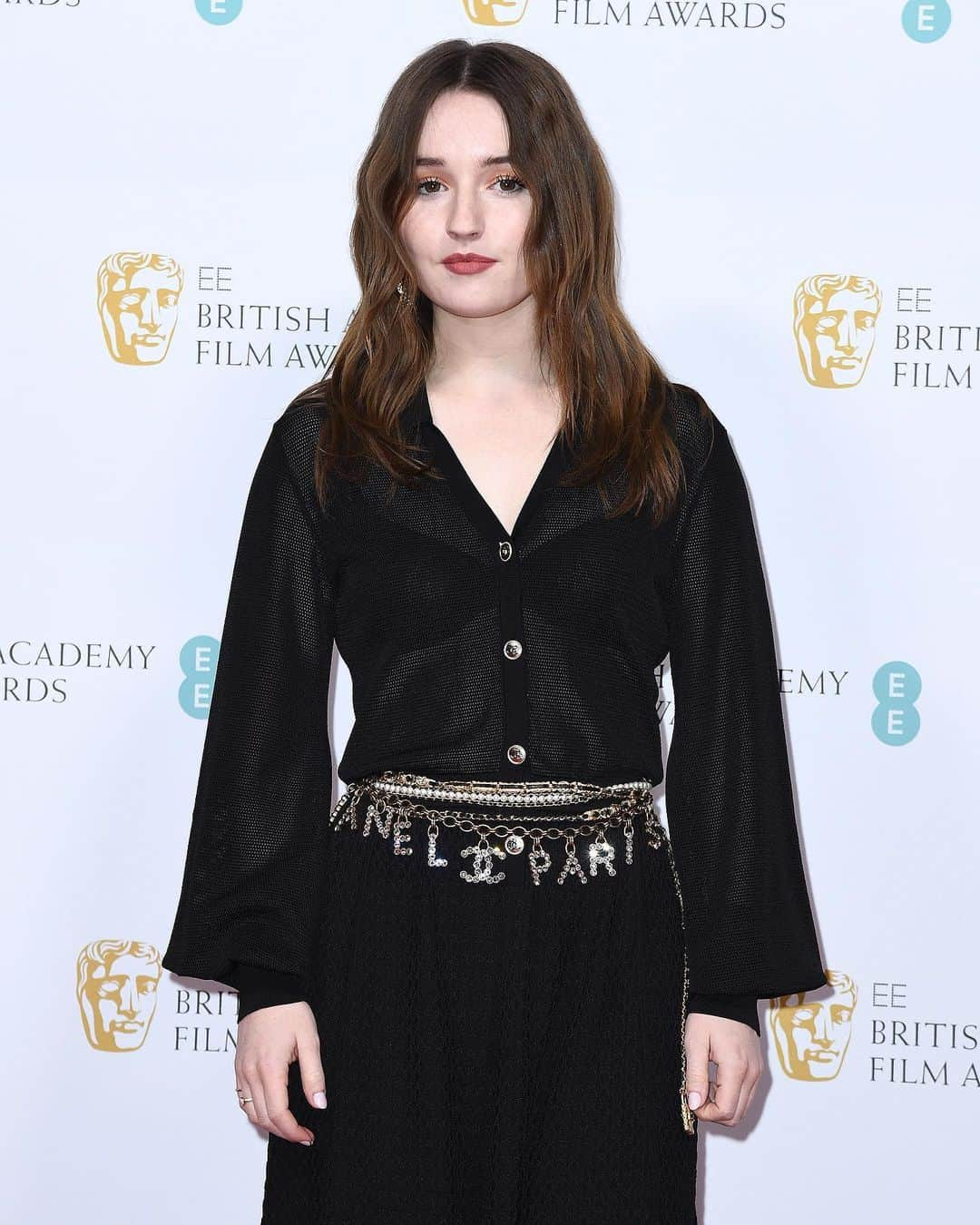 Just Jaredさんのインスタグラム写真 - (Just JaredInstagram)「BAFTA nominee @kaitlyndever wears @chanelofficial while attending a celebration of the nominees! #KaitlynDever #BAFTAs Photos: Getty」2月2日 8時40分 - justjared