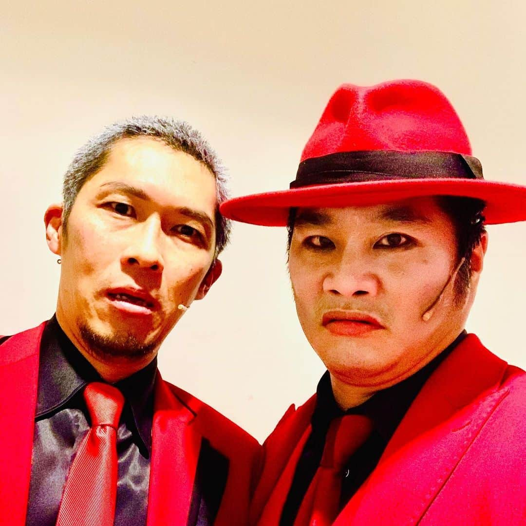 松尾諭さんのインスタグラム写真 - (松尾諭Instagram)「オーサカ＝モノレール中田さん。20年以上前に大阪のクラブで憧れの眼差しで見つめた人と、同じ舞台に立てた事は光栄でした。最高の音とグルーヴをありがとうございました！ #オーサカモノレール  #中田亮  #アルトゥロ・ウイの興隆」2月2日 8時42分 - satoru_matsuo