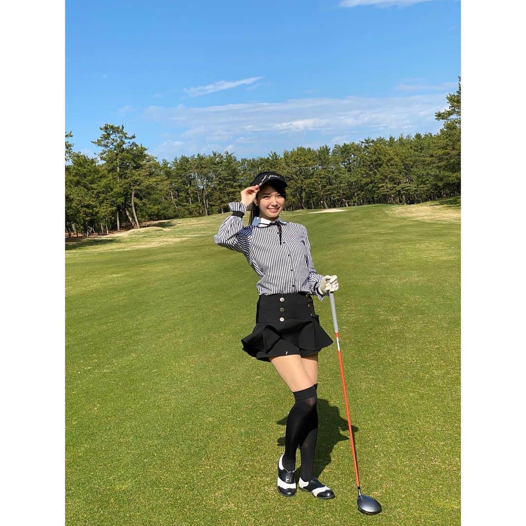 荒井つかささんのインスタグラム写真 - (荒井つかさInstagram)「スコアはボロボロ😢な日だったけど、 それでもいいお天気の中素敵なゴルフ場でラウンド出来るっていうだけで 本当に楽しかった☺️👏👏 でももっと練習する。。笑 . . .  @j.jane_japan  #荒井つかさ #ゴルフ #ゴルフ女子 #ゴルフウェア #宮崎 #フェニックス #フェニックスカントリークラブ #j_jane #j_jane_japan #j_jane_golf #golf #golfwear #golfstagram #japan #japanesegirl #happy」2月2日 18時54分 - 22tuttu_