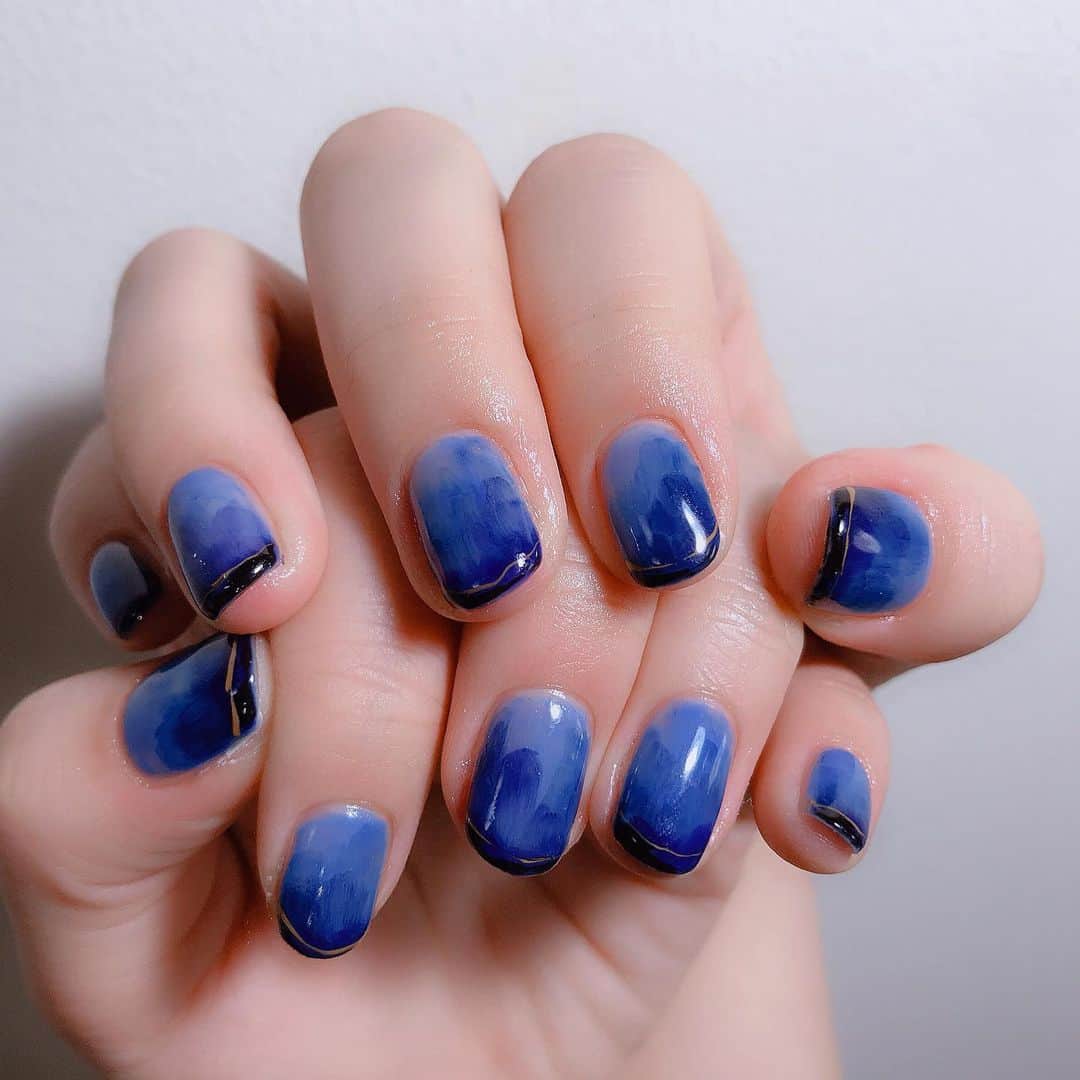 なかやまちえこのインスタグラム：「ムラ塗り♡ #nail #nails #nailart #ネイル #美甲 #ネイルアート  #clou #nagel #ongle #ongles #unghia #japanesenailart #manucure #네일 #젤네일 #네일아트 #네일리스트 #japanesenails #manicurist #gelnails #أظافر #ムラ塗りネイル #licaxxx さん PREGEL 859⠀ PremDoll B21.B29.B32⠀ PREGELミューズ　M023」