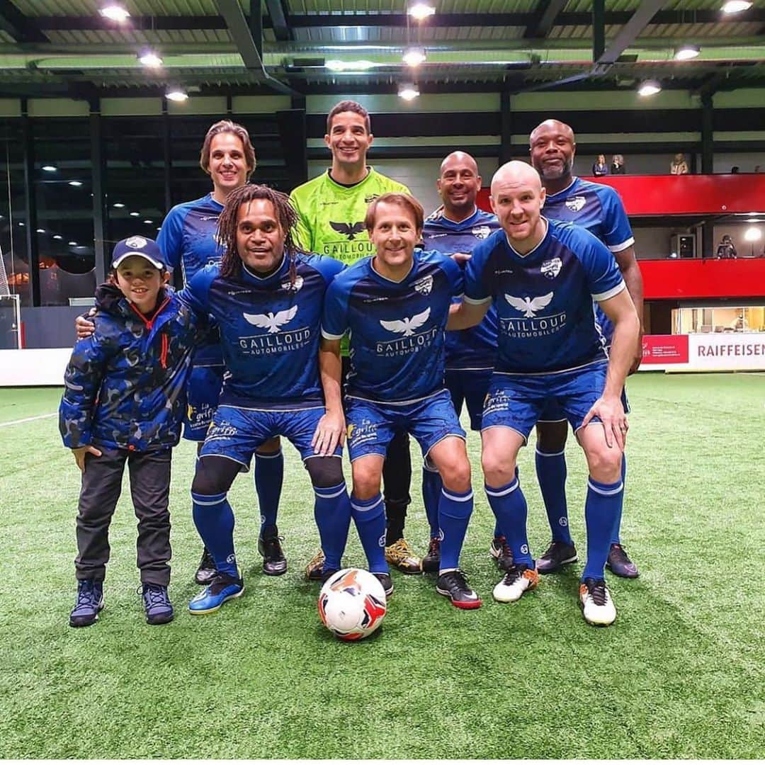 フィリップ・センデロスのインスタグラム：「Football&Friends For a good cause at the @christiankarembeu98 indoor trophy #champéry」