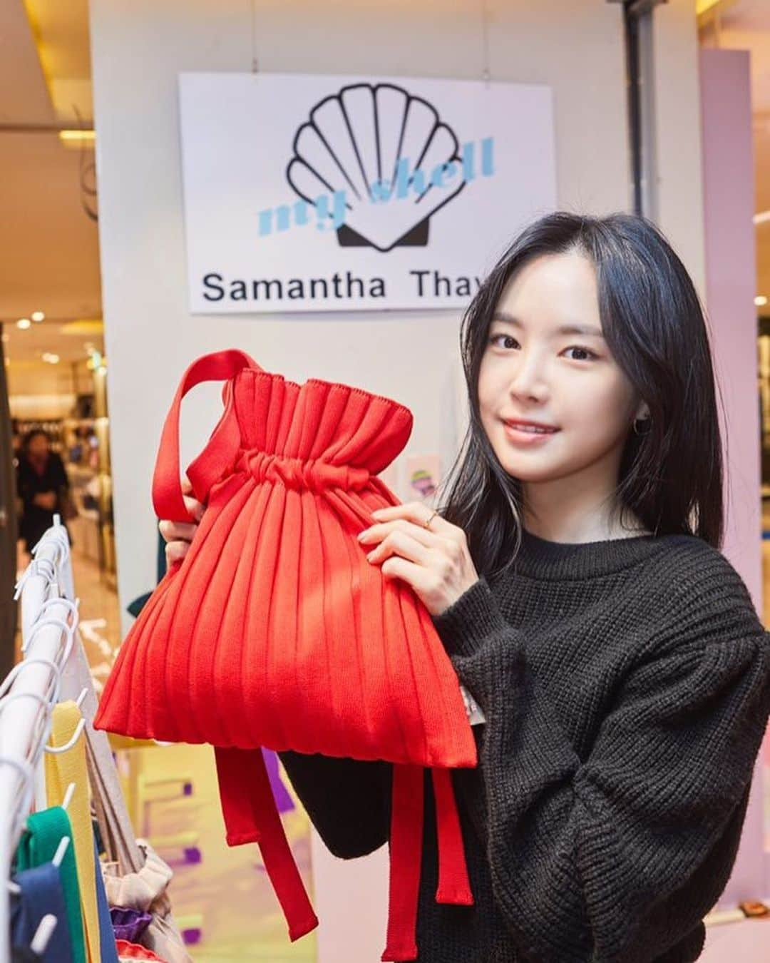 ソン・ナウンさんのインスタグラム写真 - (ソン・ナウンInstagram)「@samantha_thavasa.korea 🎀」2月2日 12時14分 - marcellasne_