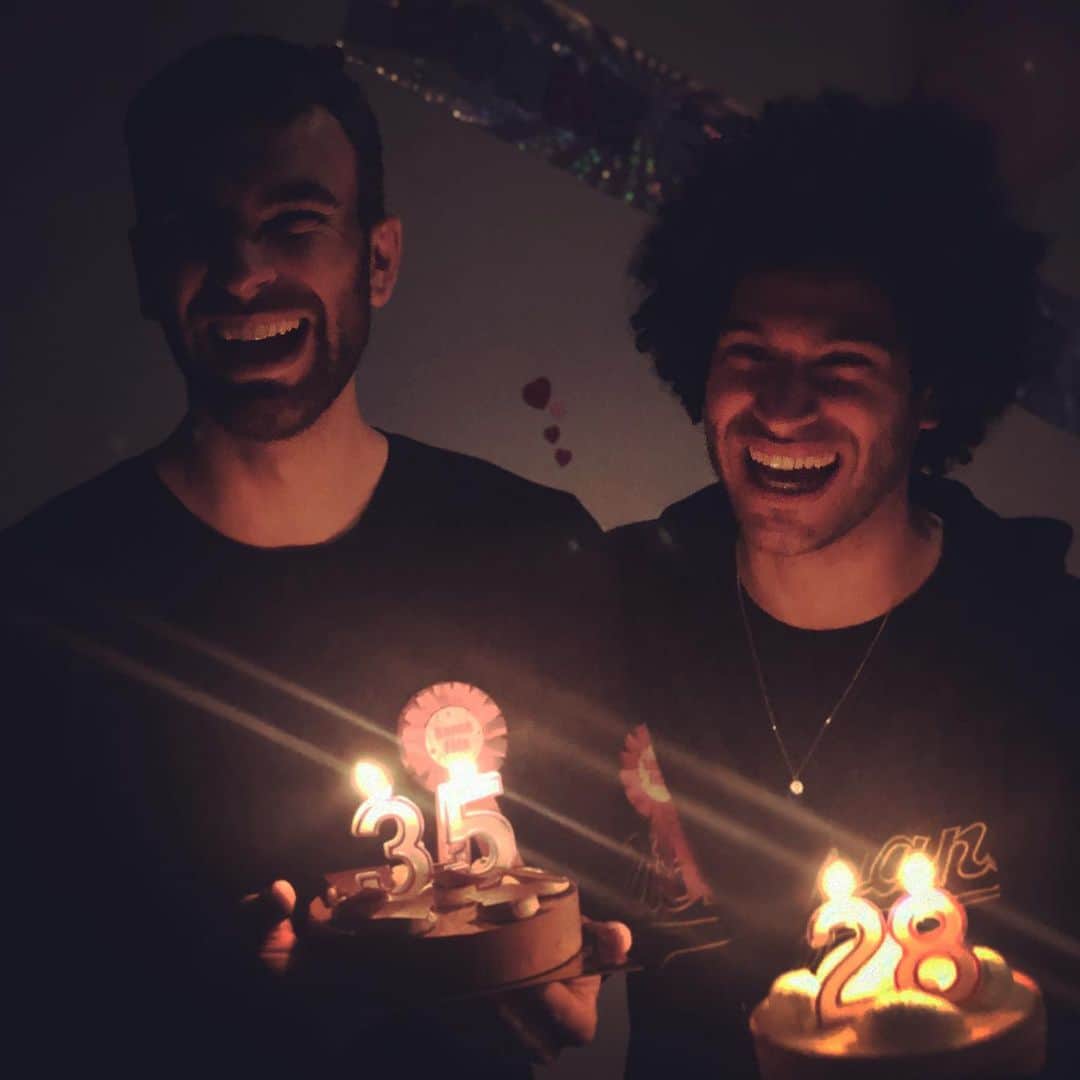 エリック・ラドフォードのインスタグラム：「Guess how old we are?!! 🤔 #bday #birthday #boys #besttimes #friends #saturdaynight」