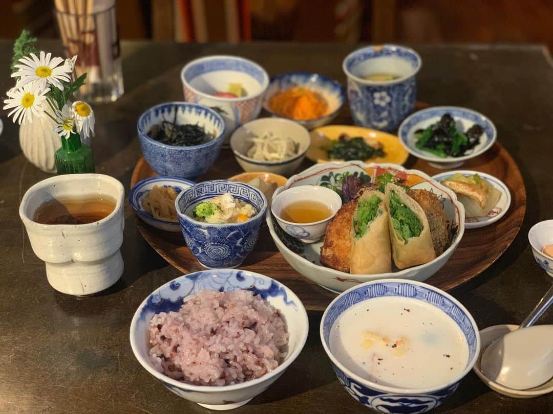 青山有紀のグルメインスタ