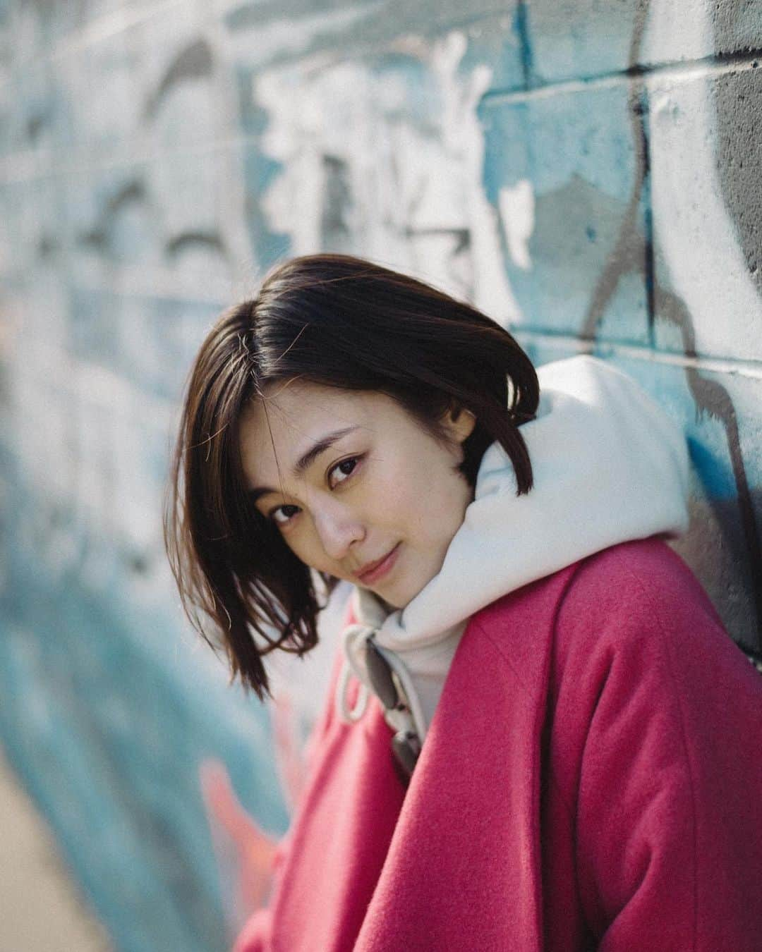 滝裕可里さんのインスタグラム写真 - (滝裕可里Instagram)「そいえば プロフィール写真変えました🥳」2月2日 13時54分 - takiyukari_official