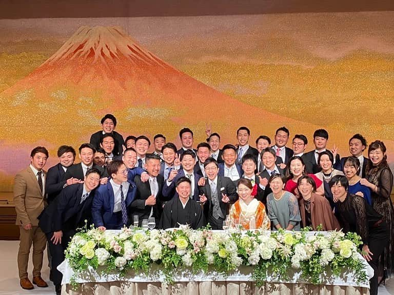 植草歩さんのインスタグラム写真 - (植草歩Instagram)「樹🤵舞さん👰 HAPPY💍Wedding💒💕 学生時代に戻りたいと思う気持ちと 戻りたくないと思う気持ち🤣🤣🤣 学生時代に戻ったような時間だった！ 楽しい時間をありがとう🙌🏻🌈🎈」2月2日 14時08分 - ayayumin0725