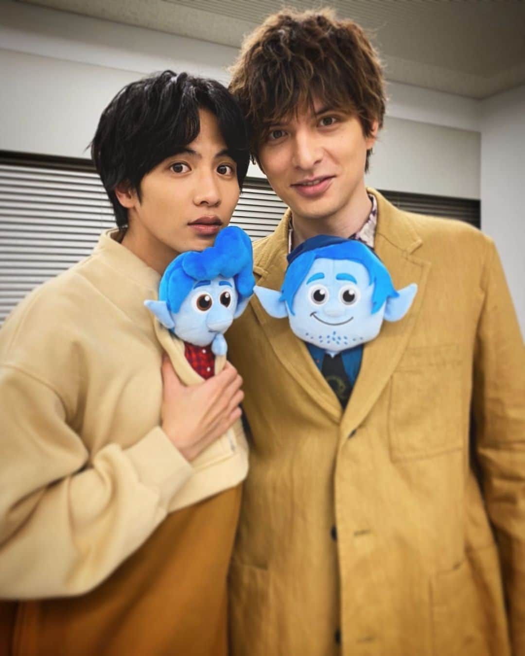 城田優さんのインスタグラム写真 - (城田優Instagram)「愛しの弟と☺︎ #2分の1の魔法 #めちゃんこ素敵な映画 #ディズニー #ピクサー #Disney #pixar #兄弟 #brother #hermano #魔法 #magia #magic#イアンとバーリーの大冒険 #3月13日公開　@jun_shison0305 #淳ちゃん」2月2日 14時17分 - yu_shirota