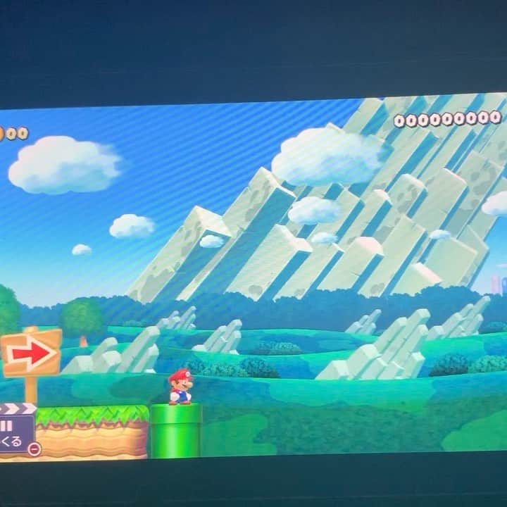 ガッチマンのインスタグラム：「こちらLEVEL.5 -FINAL-のスーパーマリオメーカー2のコーナーで、私が担当したコースです。 （その元になったプロトタイプ版） 残念な事に、モニターの不具合で会場ではお見せする事ができなかったのでここで公開します。 尺調整の為に動かなければ誰でもクリア可能となってます。」