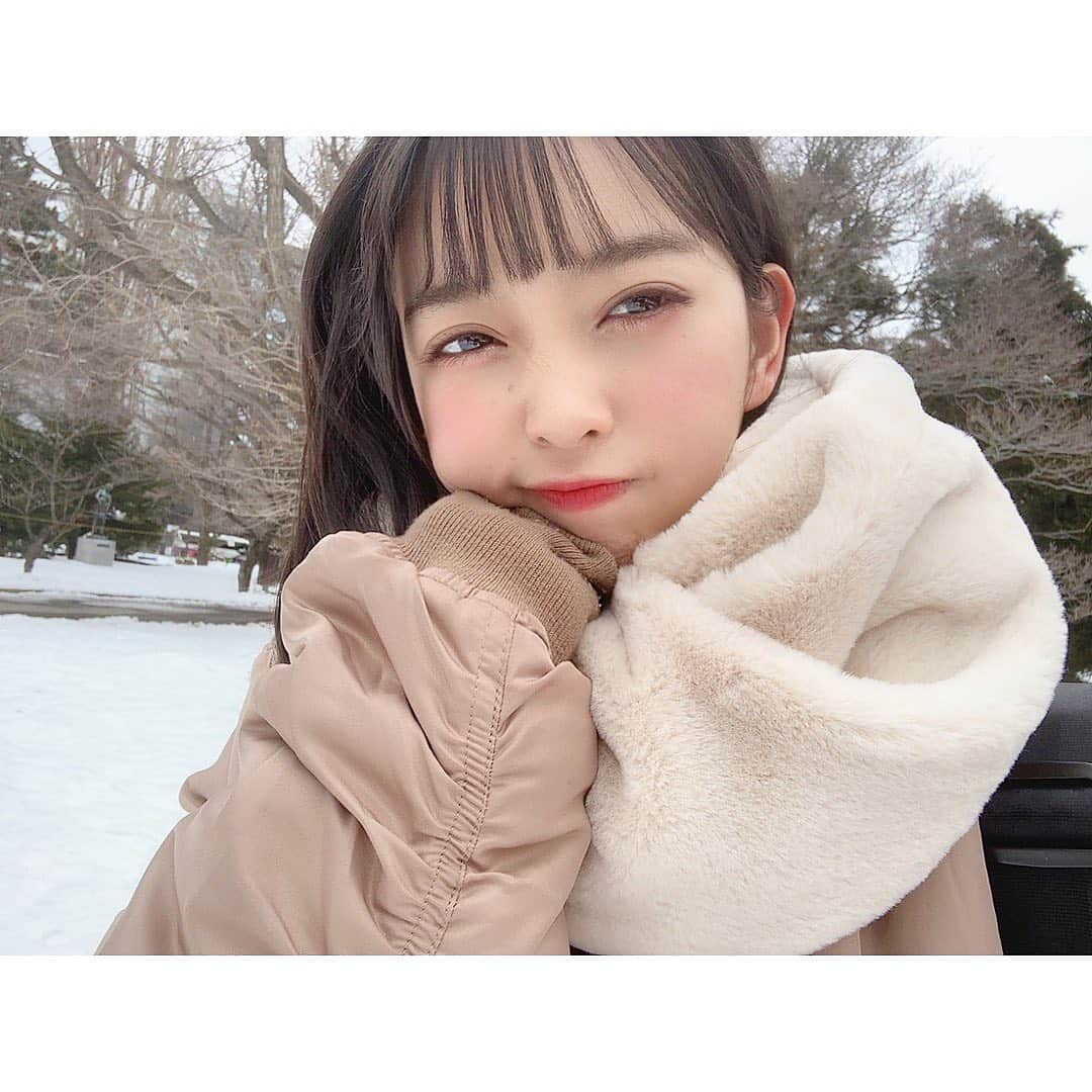 石田みなみさんのインスタグラム写真 - (石田みなみInstagram)「まっしろな世界❄️﻿ ﻿ ﻿ ﻿ #STU48 #charmingtrip #idol #アイドル﻿ #Stucharmingtrip #石田みなみ﻿ #北海道 #札幌 #雪 #ゆき #snow #スヌード #スヌード女子 #🧣 #🧤 #Twitterに #載せた写真と #よく見たら #違う #写真 #間違い探し #だよ #☺️」2月2日 17時26分 - ishida.minami_373