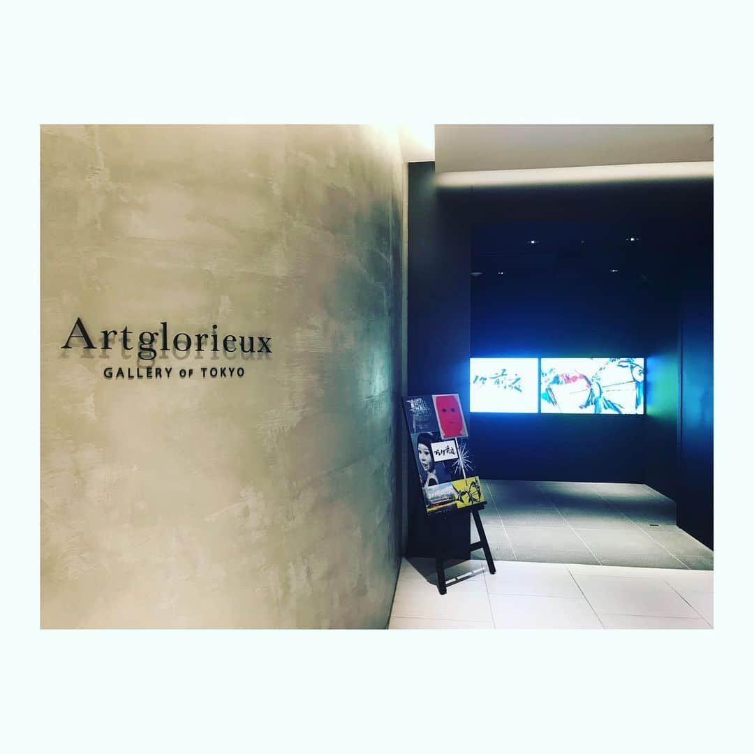 吉村民さんのインスタグラム写真 - (吉村民Instagram)「ブレイク前夜展 GINZA SIX  Artglorieux partⅡ 見に行ってきました♡  田崎太郎さんのペンギンちゃんの可愛さにすっかり魅了されちゃいました🐧  田崎さんが創り出す子たちは、それぞれにしっかりストーリーがあるんですよ☝️ 他の作家さんも、それぞれの個展では売り切れてしまう作品ばかり。とってもステキです✨  partⅡは2月5日まで。  是非、見に行ってみてください☺︎ #ブレイク前夜 #ブレイク前夜展  #bsfuji #art #artist #japaneseart #ginzasix」2月2日 17時45分 - yoshimuratami