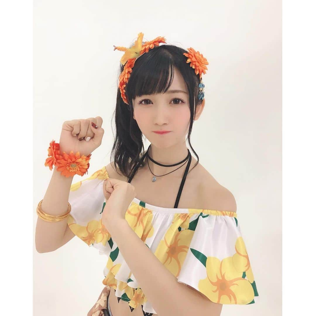 岡田夢以さんのインスタグラム写真 - (岡田夢以Instagram)「. . 茉莉花ちゃん\♡/ アー写オフショット…*ˊᵕˋ*🌺 . 本当に細かいところまで再現されていて 大好きな衣装です…💛*ﾟ . ライブも楽しかったなぁ…(*´◡`*)🌺✨ . #d4dj #merm4id #水島茉莉花」2月2日 17時49分 - mei_okada0519