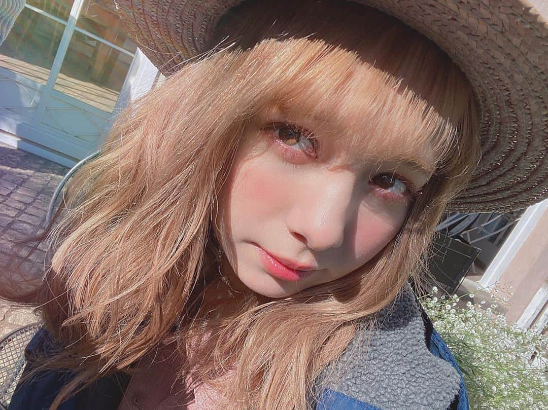 柴田あやなさんのインスタグラム写真 - (柴田あやなInstagram)「今日☀️ 甘々メイクで撮影しましたっ」2月2日 18時14分 - shibaobasan