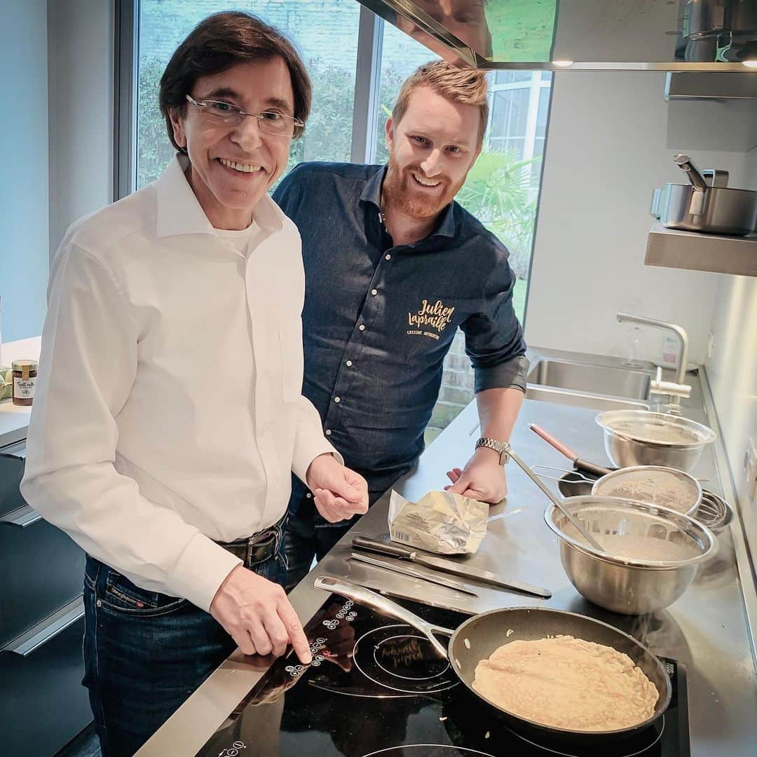 エリオ・ディルポさんのインスタグラム写真 - (エリオ・ディルポInstagram)「Cette année, plus aucune excuse ! Au menu: de vraies crêpes wallonnes conçues avec @julienlapraille ! 🍽 Bonne chandeleur à toutes et à tous ! 😉  #Instafood #Crepes #pancakes #chandeleur #instagood #JulienLapraille #ElioDiRupo #Miam #FoodAddict #Goodmorning #food」2月2日 18時18分 - eliodirupo