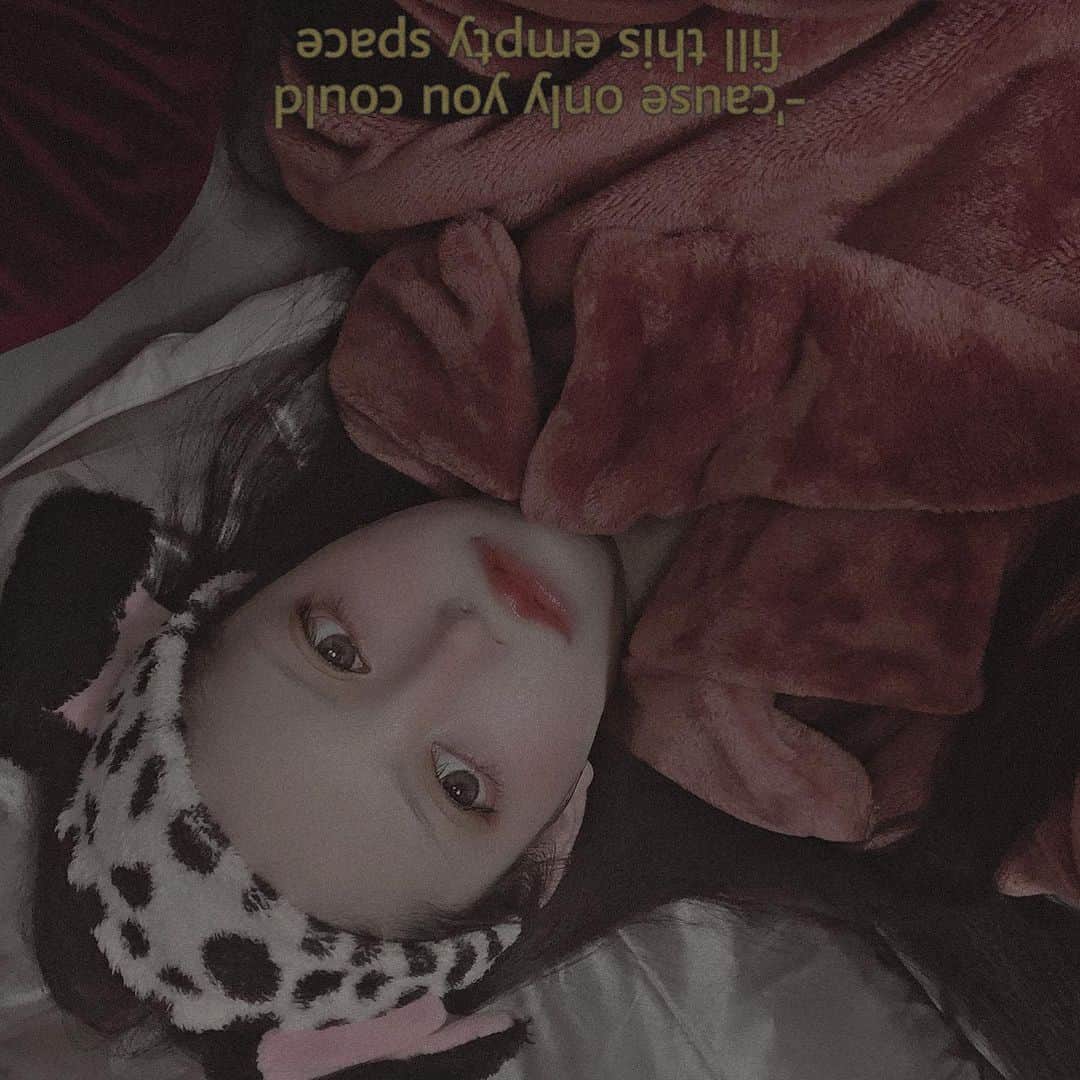 のインスタグラム：「I'm dead inside me ⏳  何も残らない🙃🌼」