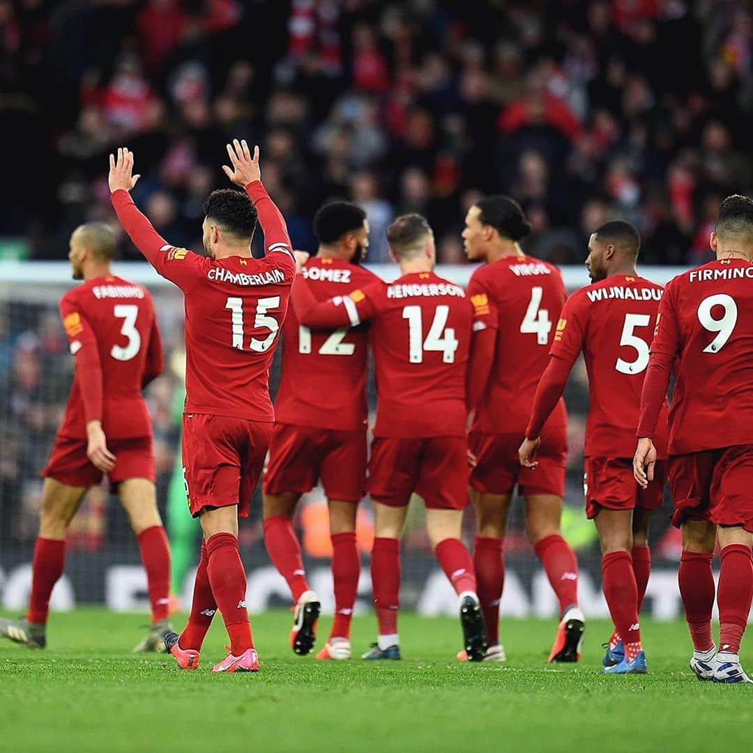 ジョー・ゴメスさんのインスタグラム写真 - (ジョー・ゴメスInstagram)「Another good day at Anfield...Time for a little break then back too it 💪🏽🔴 #YNWA #Hugsallround」2月2日 18時28分 - joegomez5