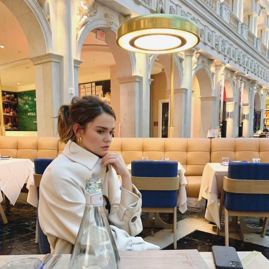 マイア・ミッチェルさんのインスタグラム写真 - (マイア・ミッチェルInstagram)「Just hangry 😤」2月3日 4時42分 - maiamitchell