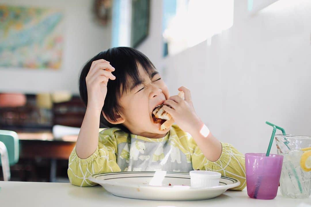 セソコマサユキさんのインスタグラム写真 - (セソコマサユキInstagram)「何気にお店で食べたのは初めて。GOZZAのカツサンド美味しいね。」2月2日 20時42分 - sesokomasayuki