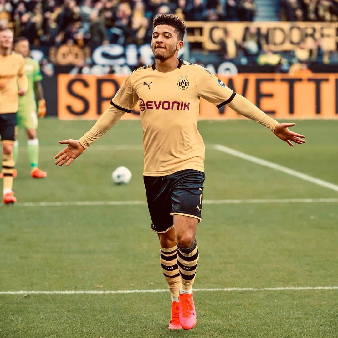 ジェイドン・サンチョさんのインスタグラム写真 - (ジェイドン・サンチョInstagram)「The moment I made Bundesliga History! #Believe 🙏🏼」2月2日 20時49分 - sanchooo10