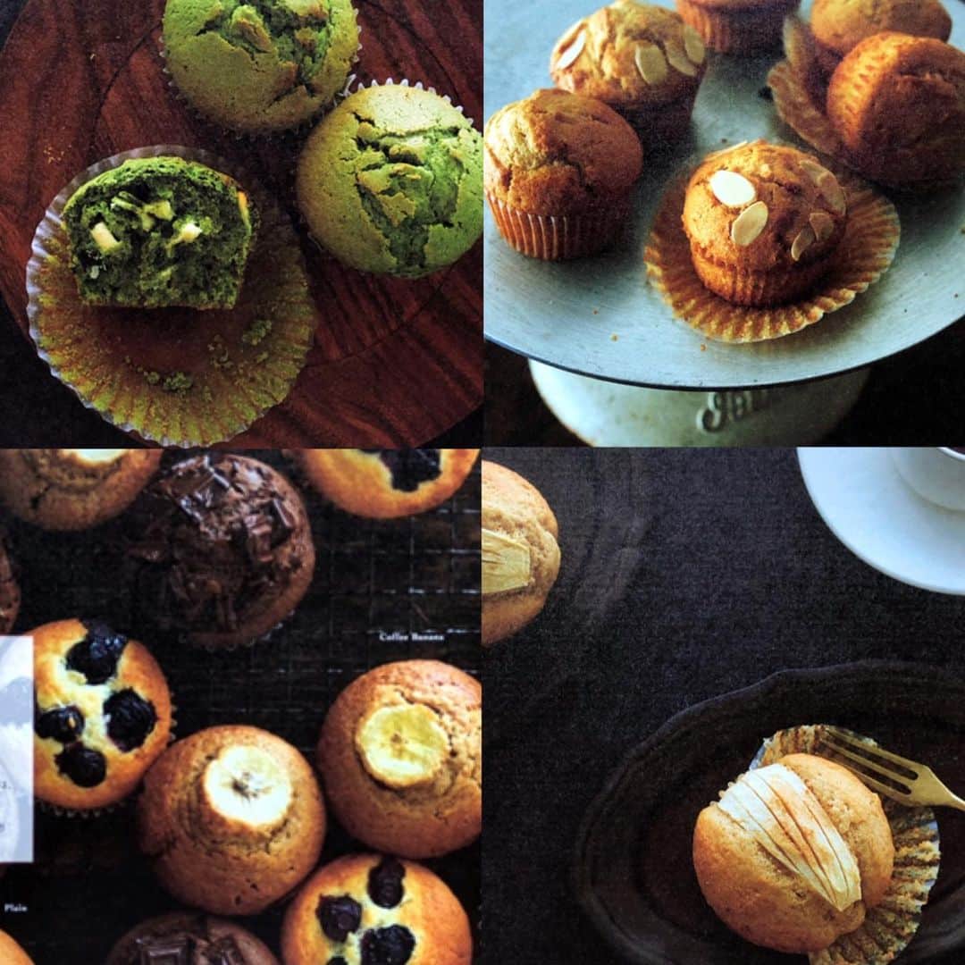 Mizuki【料理ブロガー・簡単レシピ】さんのインスタグラム写真 - (Mizuki【料理ブロガー・簡単レシピ】Instagram)「・﻿ ーーーーーーーーーーーーーーー﻿ 【大増刷決定】﻿ #ホットケーキミックスのお菓子﻿ ーーーーーーーーーーーーーーー﻿ ﻿  こんばんはー♩﻿ ﻿ 本のことばかり書いてすみません（ ; ; ）﻿ でもやっぱりお礼をお伝えしたいので﻿ 書かせて下さいねm(_ _)m﻿ ﻿ ﻿ ﻿ ﻿ 昨夜、担当さんから﻿ 新刊【ホットケーキミックスのお菓子】が﻿ 大増刷していただけると﻿ ご連絡をいただきました（ ; ; ）﻿ ﻿ 先日重版が決まったばかりですが﻿ 予測より売れ行き好調とのことで﻿ 重版部数を大幅に増やして下さるそうです。﻿ 私も何冊か作らせてもらっていますが﻿ こんなに部数が変わるのははじめてで(涙)﻿ こんなことがあるのかという驚きと共に﻿ 皆さんに感謝の気持ちが増すばかりです。﻿ そしてこの本を一緒に作ってくれた﻿ チームの皆さんにも心からお礼申し上げます。﻿ ﻿ ﻿ ﻿ ﻿ こんなこと書くのもあれですが﻿ 私としても予想外•••というか﻿ こんな未来は想像しておらず。﻿ 控えめに言っても嬉しすぎます（ ; ; ）﻿ インスタには毎日毎日﻿ 作って下さったお菓子や書影が上がり﻿ それを拝見させていただくことも﻿ とても楽しみになっていて(涙)﻿ ﻿ 普通のお菓子の本とは少し違う分﻿ より気軽に作っていただけるようにと﻿ レシピを考えたつもりですm(_ _)m﻿ バレンタインも近いことですし﻿ チョコケーキやマフィン、クッキーなど﻿ お時間がある時にお試し下さいね(*^^*)﻿ またアレンジなども﻿ ご紹介させていただけたらと思います♩﻿ ﻿ ﻿ ﻿ ﻿ ﻿ さて、最後になりましたが﻿ 楽天ブックスがしばらく入荷予約となり﻿ お待たせしてご迷惑をおかけしました(泣)﻿ 本日入荷致しましたので﻿ お届けまでもう少しお待ちくださいませ。﻿ ﻿ 今後とも﻿ どうぞよろしくお願い致しますm(_ _)m﻿ ﻿ ﻿ ﻿ ﻿ ＿＿＿＿＿＿＿＿＿＿＿＿＿＿＿＿＿﻿ ＿＿＿＿＿＿＿＿＿＿＿＿＿＿＿＿＿﻿ 🎀新刊発売中🎀﻿ 【#ホットケーキミックスのお菓子 】﻿ ﻿ 今回は一冊まるっとホケミスイーツ♩﻿ 普段のおやつから﻿ 特別な日にも使えるレシピを﻿ この一冊に詰め込みました(*^^*)﻿ ホットケーキミックスを使えば﻿ 簡単に本格的なお菓子が作れますよ♡﻿ バレンタインにもご活用下さいませ♩﻿ ﻿ 🔹ハイライトにリンクあります♩🔹﻿ ＿＿＿＿＿＿＿＿＿＿＿＿＿＿＿＿＿﻿ ＿＿＿＿＿＿＿＿＿＿＿＿＿＿＿＿＿﻿ ﻿ ﻿ ﻿ ﻿ #ホットケーキミックス#新刊#お菓子#お菓子本#レシピ本#料理本#Mizuki#KADOKAWA#重版#バレンタイン#お菓子作り#簡単レシピ#時短レシピ#節約レシピ#おやつ#スイーツ#ありがとうございます#sweets#valentine﻿」2月2日 20時58分 - mizuki_31cafe