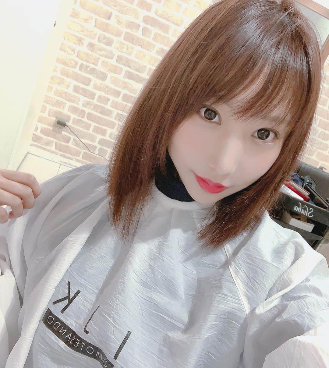 花咲来夢さんのインスタグラム写真 花咲来夢instagram Ijkでカラーとトリートメントして 髪サラサラなった この前は縮毛矯正もしてもらったから 結構髪質変わった 髪の毛とお肌だけはケアを頑張ってずっと綺麗に保ってゆきたい W ちりちり