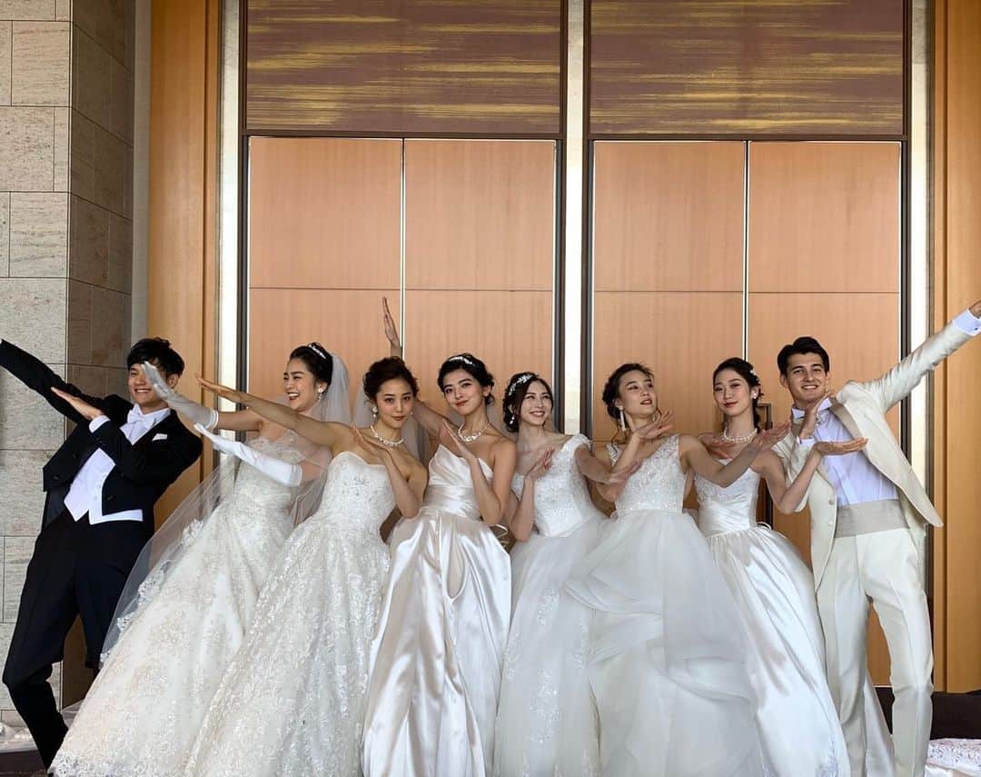 大須賀崇さんのインスタグラム写真 - (大須賀崇Instagram)「いつも楽しくお仕事させていただいてます。 今回も #日本平ホテル さん、衣装スタッフの皆さん、メンバーのみんなありがとうございました☺️ #wedding #bridal」2月2日 21時02分 - taxin