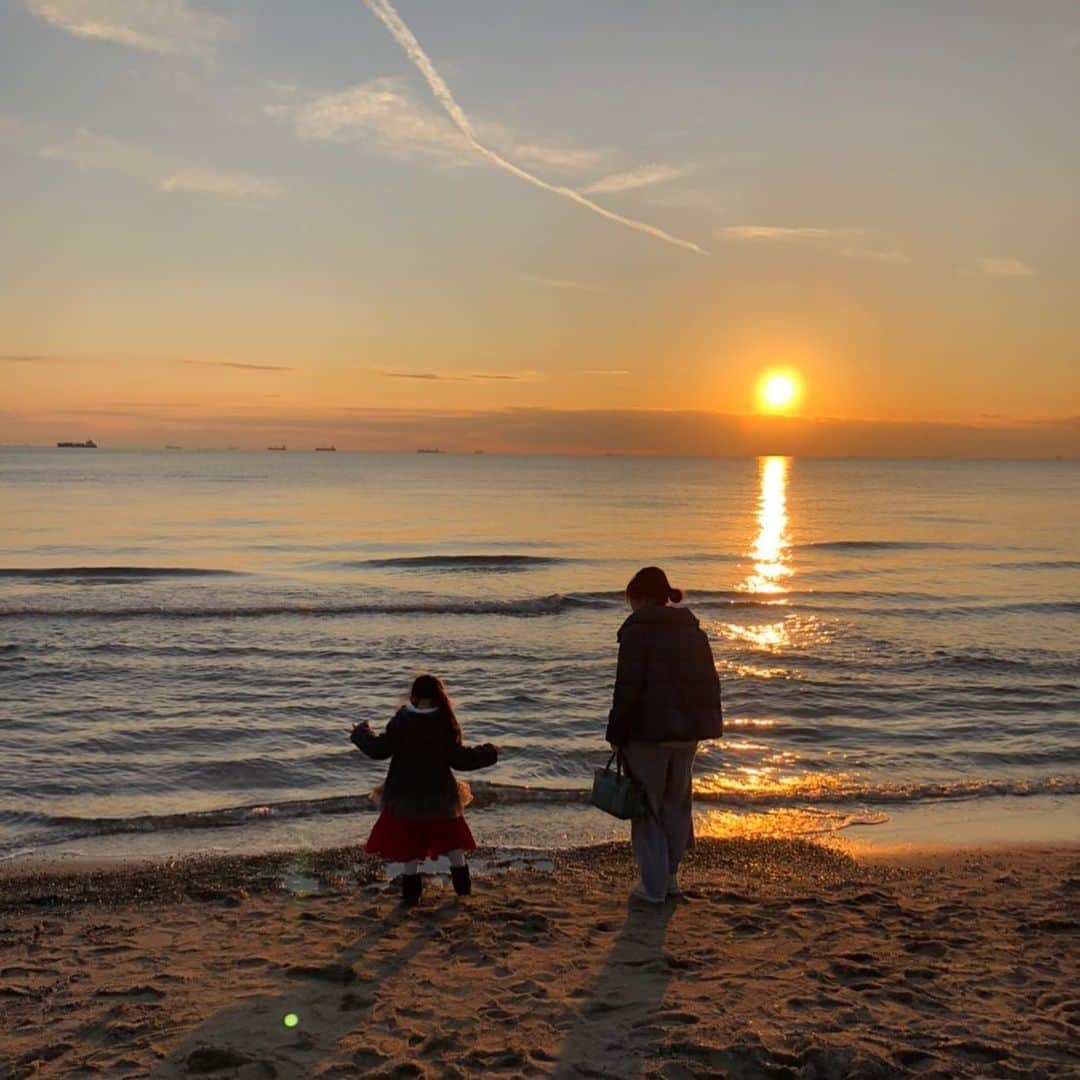 吹田早哉佳さんのインスタグラム写真 - (吹田早哉佳Instagram)「#sunset #beach #holidaylife」2月2日 21時17分 - sayaka.0623