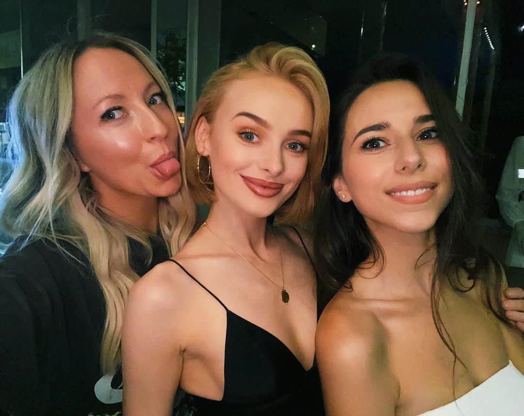リアノン・ランゲラック（ミッチェル・ランゲラックの妻）のインスタグラム：「💕💕My Babes💕💕」