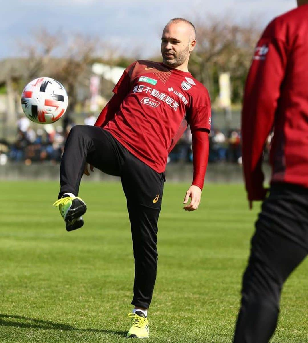 アンドレス・イニエスタさんのインスタグラム写真 - (アンドレス・イニエスタInstagram)「⚽️Primera etapa finalizada en Okinawa. Ahora, a preparar bien la Final del sábado #supercupjapan 🇯🇵 @visselkobe」2月2日 21時15分 - andresiniesta8