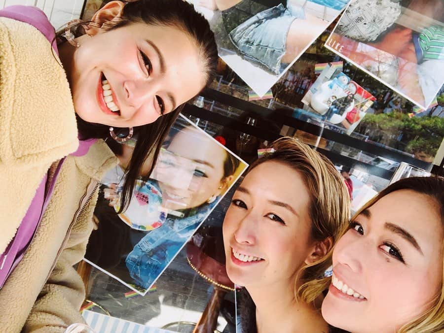 スザンヌさんのインスタグラム写真 - (スザンヌInstagram)「土曜日は愛するりょーこのお誕生日🎂🎉🎊❤️🥳in gyantaco 🐙﻿ （飾り付けの写真が懐かしすぎて面白すぎてほんとゲラゲラ笑った🤣）﻿ ﻿ 日曜日は産まれたてほやほや﻿ ゆっこの赤ちゃん👶﻿ 抱っこさせてもらいに💕﻿ 赤ちゃんのにおいにみんなでくんくんメロメロ💕﻿ ﻿ おめでとうとありがとうがいーっぱいの週末で﻿ 幸せ充電満タン🔋🌈﻿ ﻿」2月2日 21時22分 - suzanneeee1028